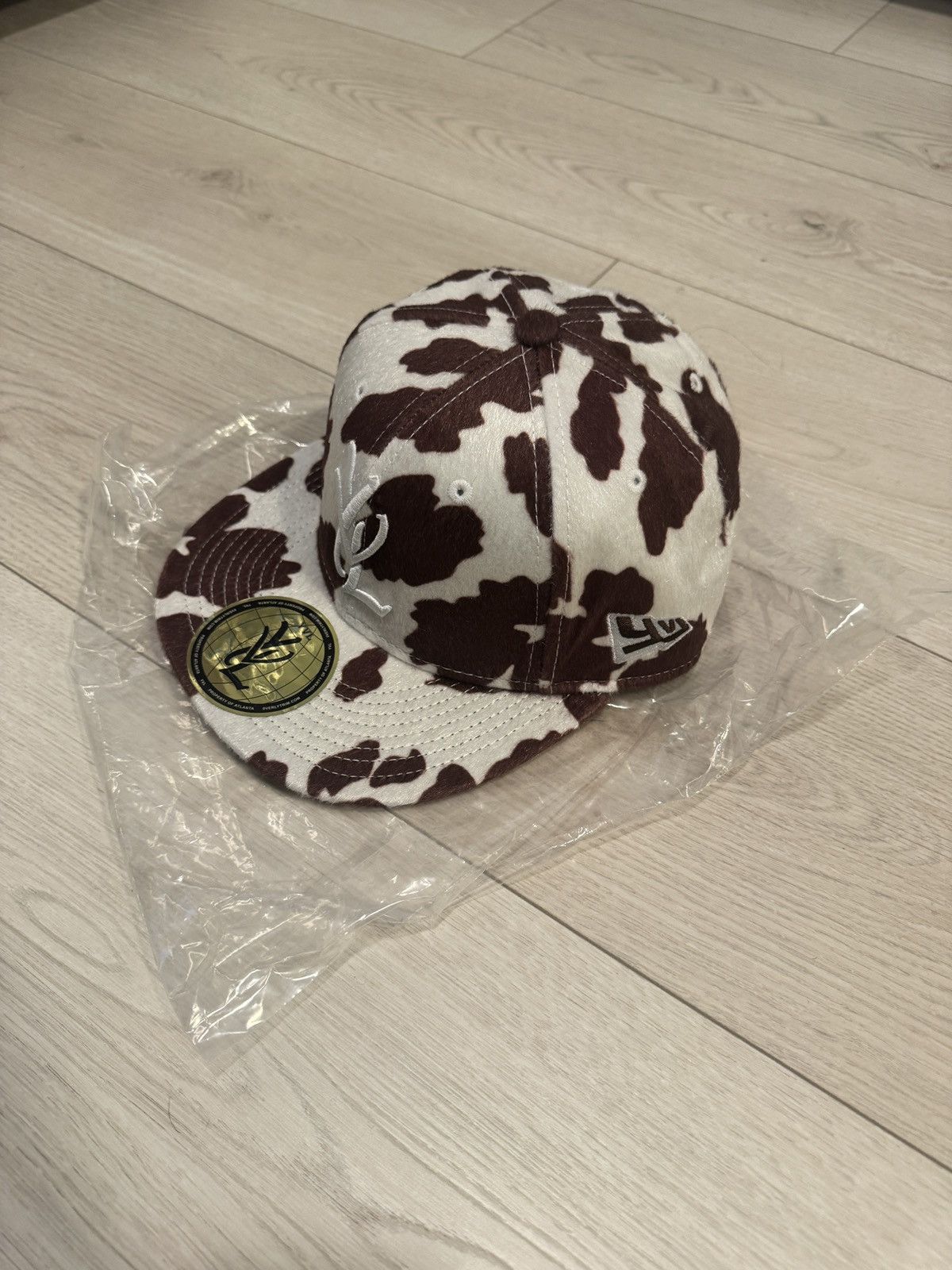 Playboi Carti YVL Fitted Cap Cow Size ONE SIZE - 2 Thumbnail