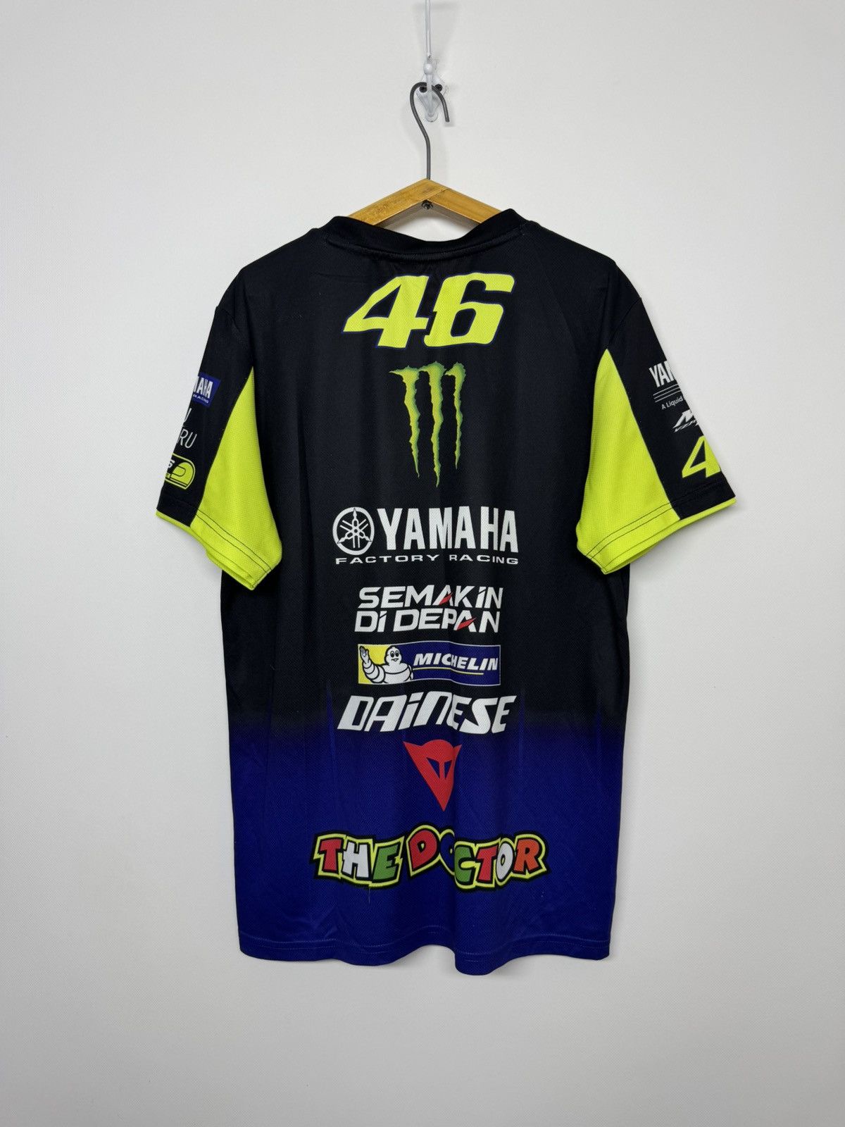 Yamaha Yamaha VR46 Vintage Monster Energy Racing Moto Jersey Size US M / EU 48-50 / 2 - 3 Thumbnail