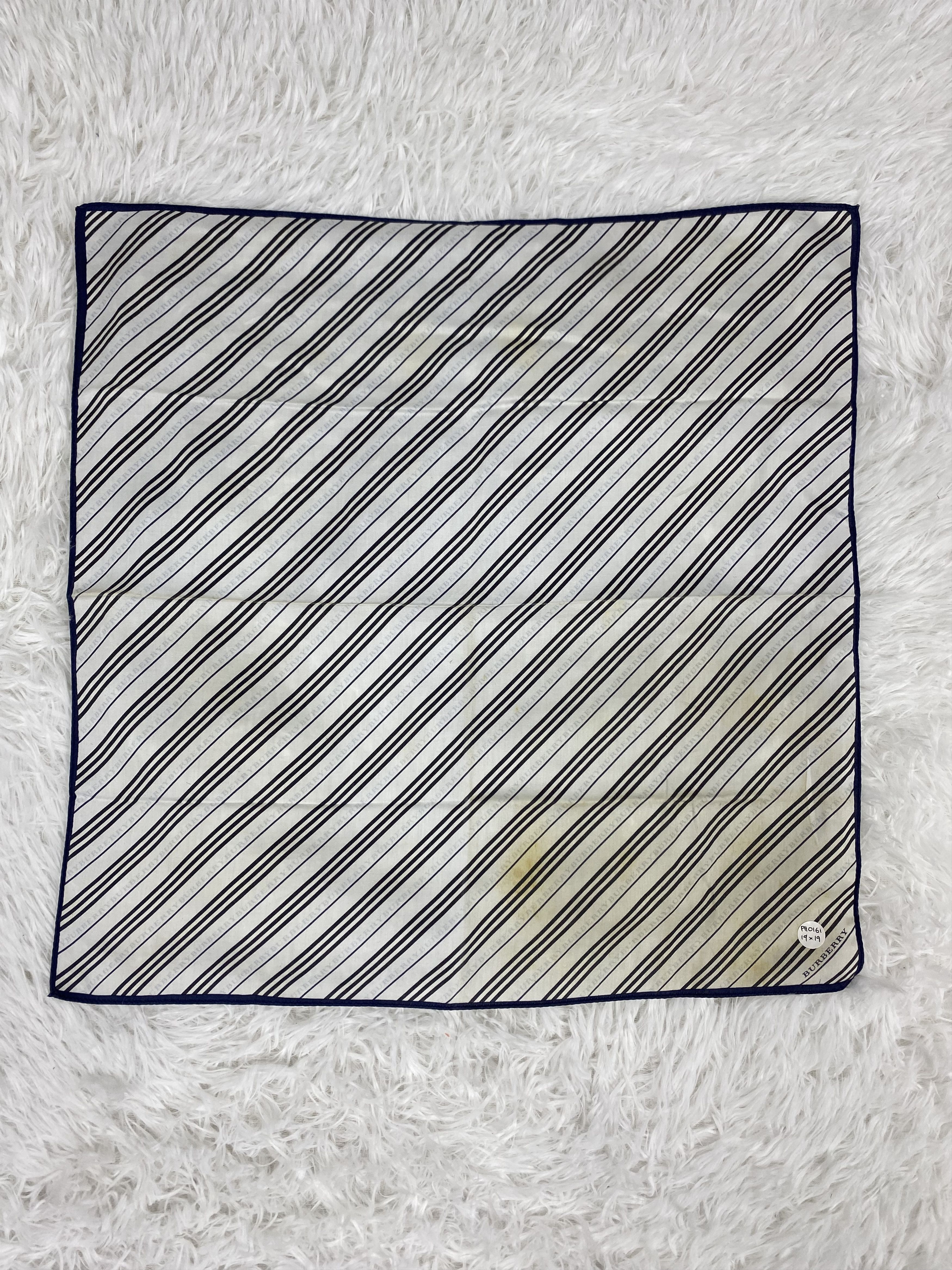 Burberry Vintage Burberry Handkerchief PH0161 Size ONE SIZE - 4 Thumbnail