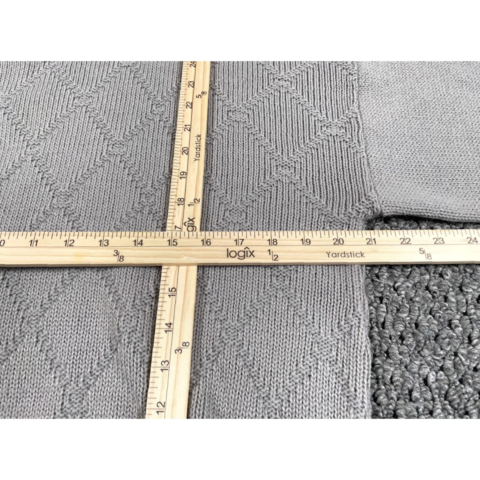 Vintage VTG 90s Textured Diamond Pattern Crewneck Sweater Adult XL Tall Gray Size US XL / EU 56 / 4 - 5 Thumbnail
