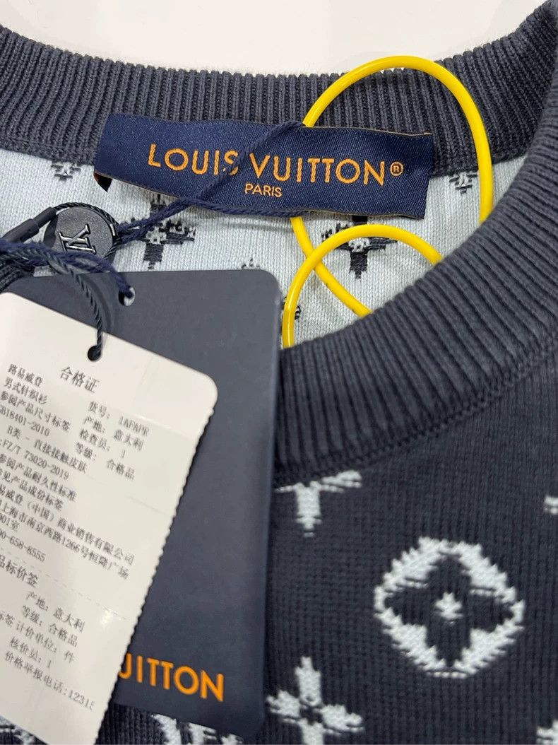 Louis Vuitton Louis Vuitton Gradient full-print knitted sweater Size US XL / EU 56 / 4 - 3 Thumbnail