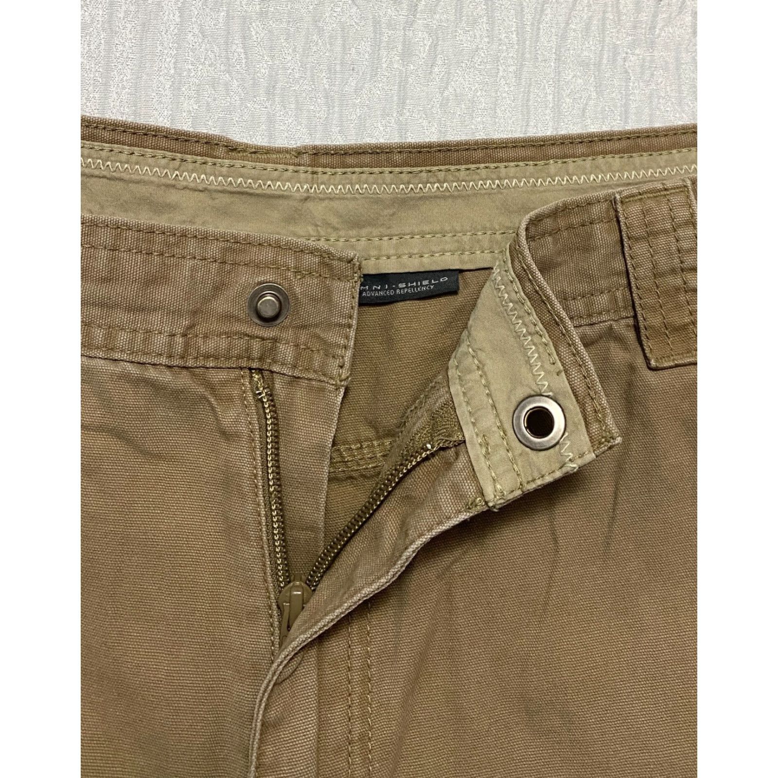 Vintage Columbia Men's Shorts Cargo Pocket Regular Size 38 Khaki Brown Canvas Cotton Summer Outdoor Size US 38 / EU 54 - 5 Thumbnail