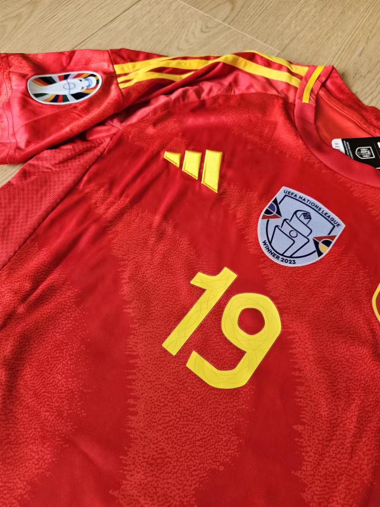 Other Spain #19 Yamal Jersey Home L Size US L / EU 52-54 / 3 - 3 Thumbnail