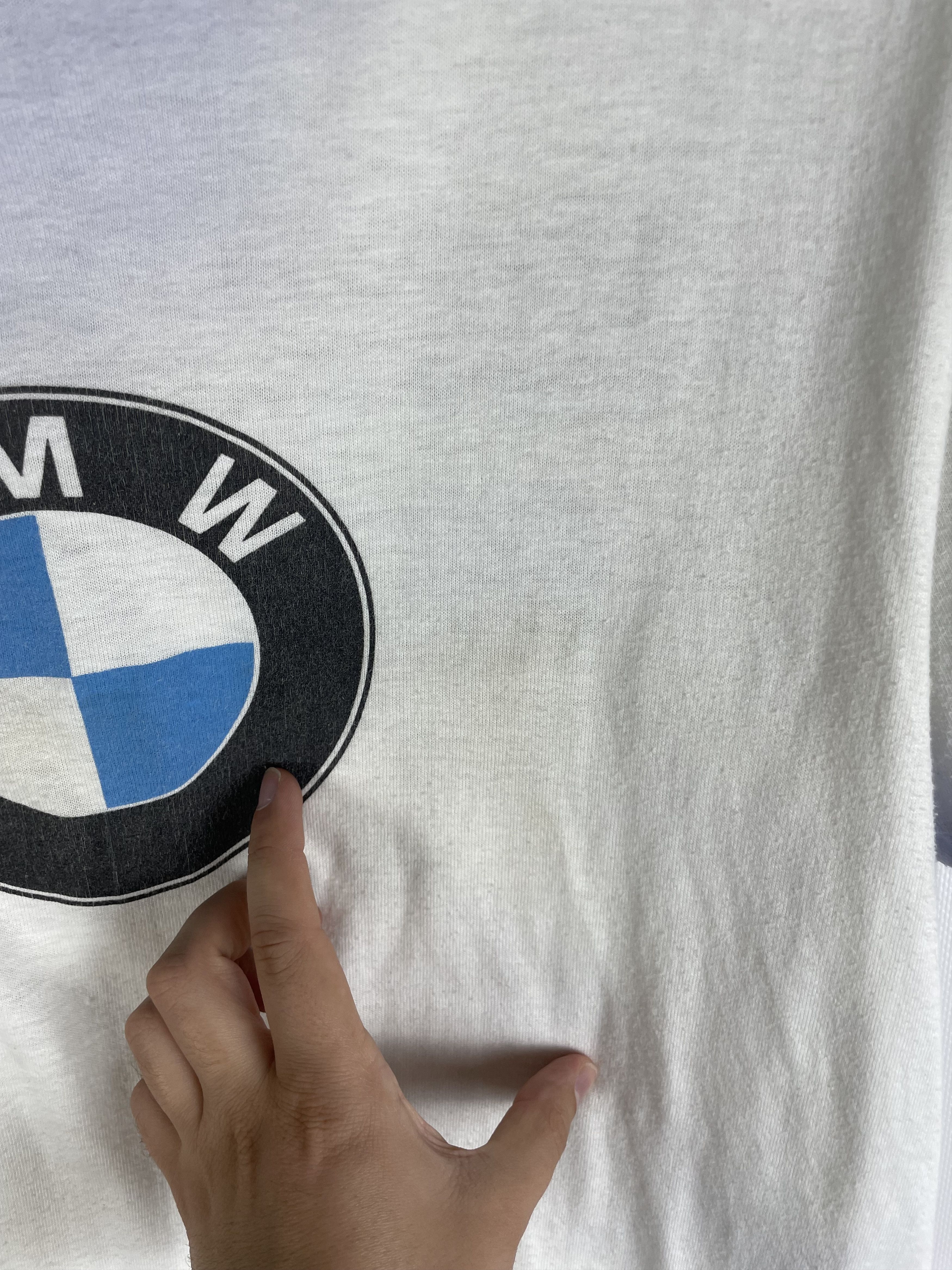 BMW Vintage 90s BMW T-shirt Tee Size US L / EU 52-54 / 3 - 7 Thumbnail