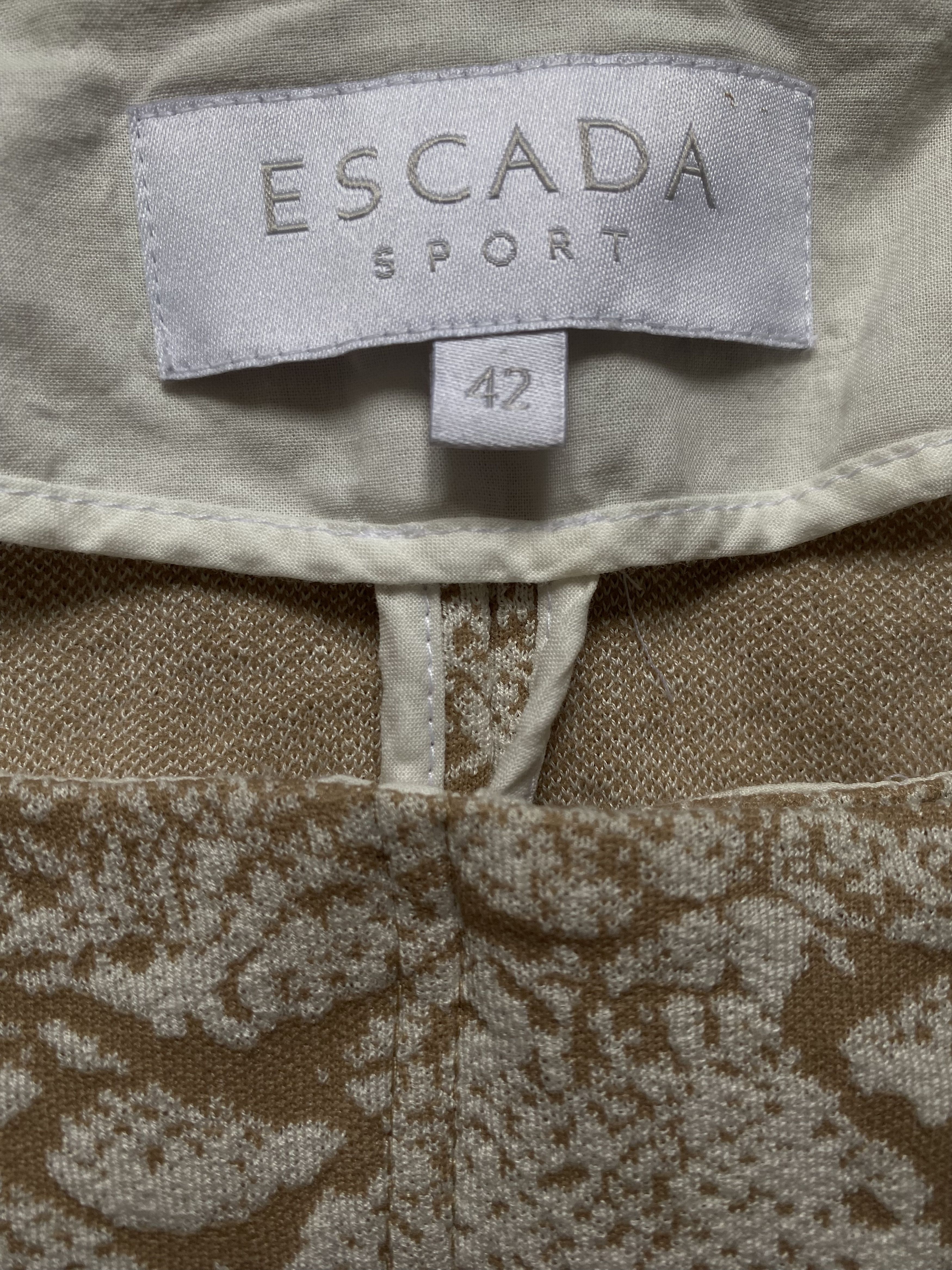 Escada Escada Beige Blazer-Style Cardigan – Animal Print Size M / US 6-8 / IT 42-44 - 2 Thumbnail