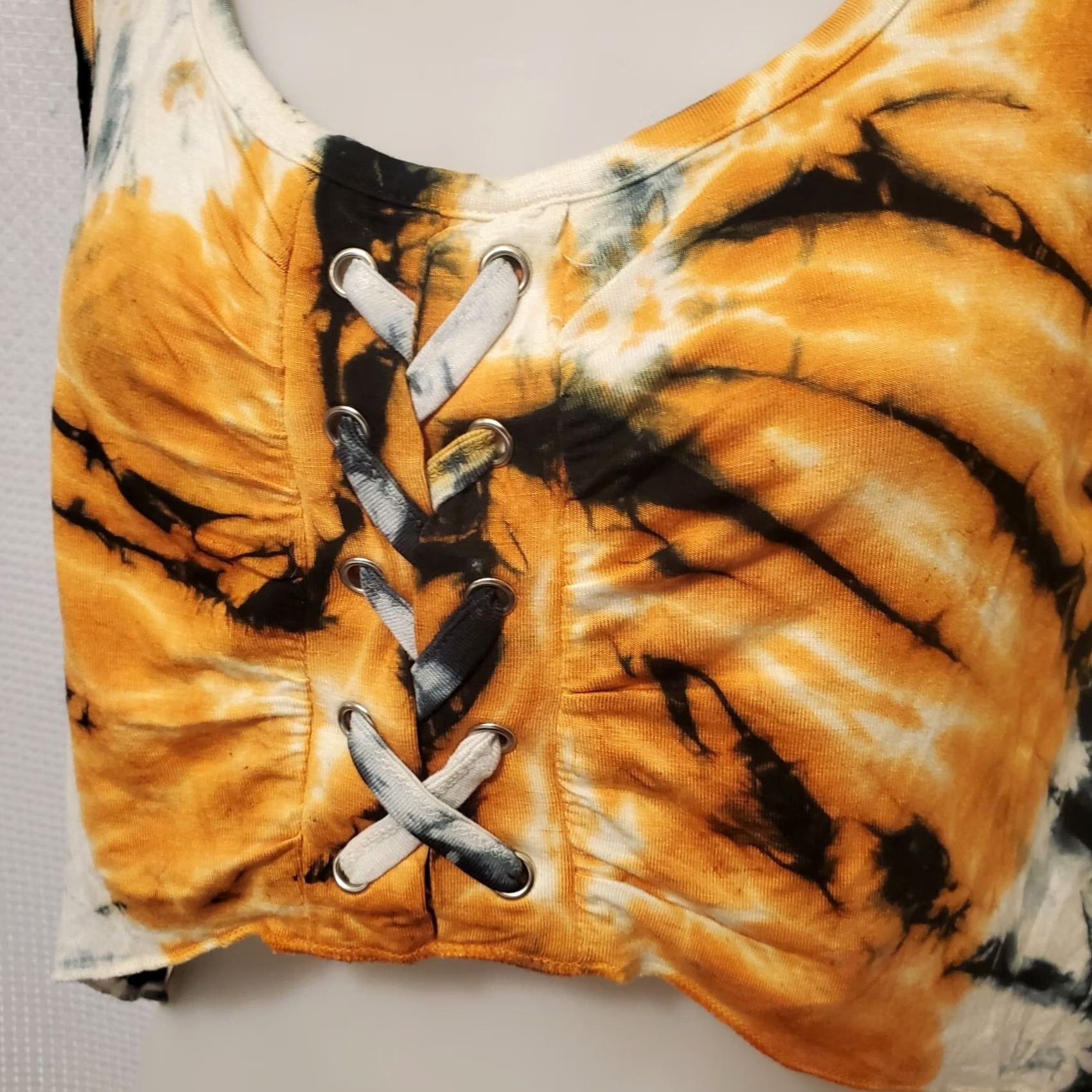 Kathmandu Kathmandu Imports Orange Black Tie Dye Crop Tank Top S/M Women Fall Halloween Size S / US 4 / IT 40 - 3 Thumbnail