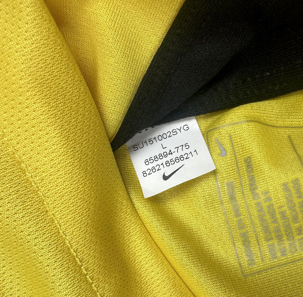 Nike Nike Paris Player Issue 2015/16 Goalkeeper Long Sleeve Size US L / EU 52-54 / 3 - 12 Thumbnail