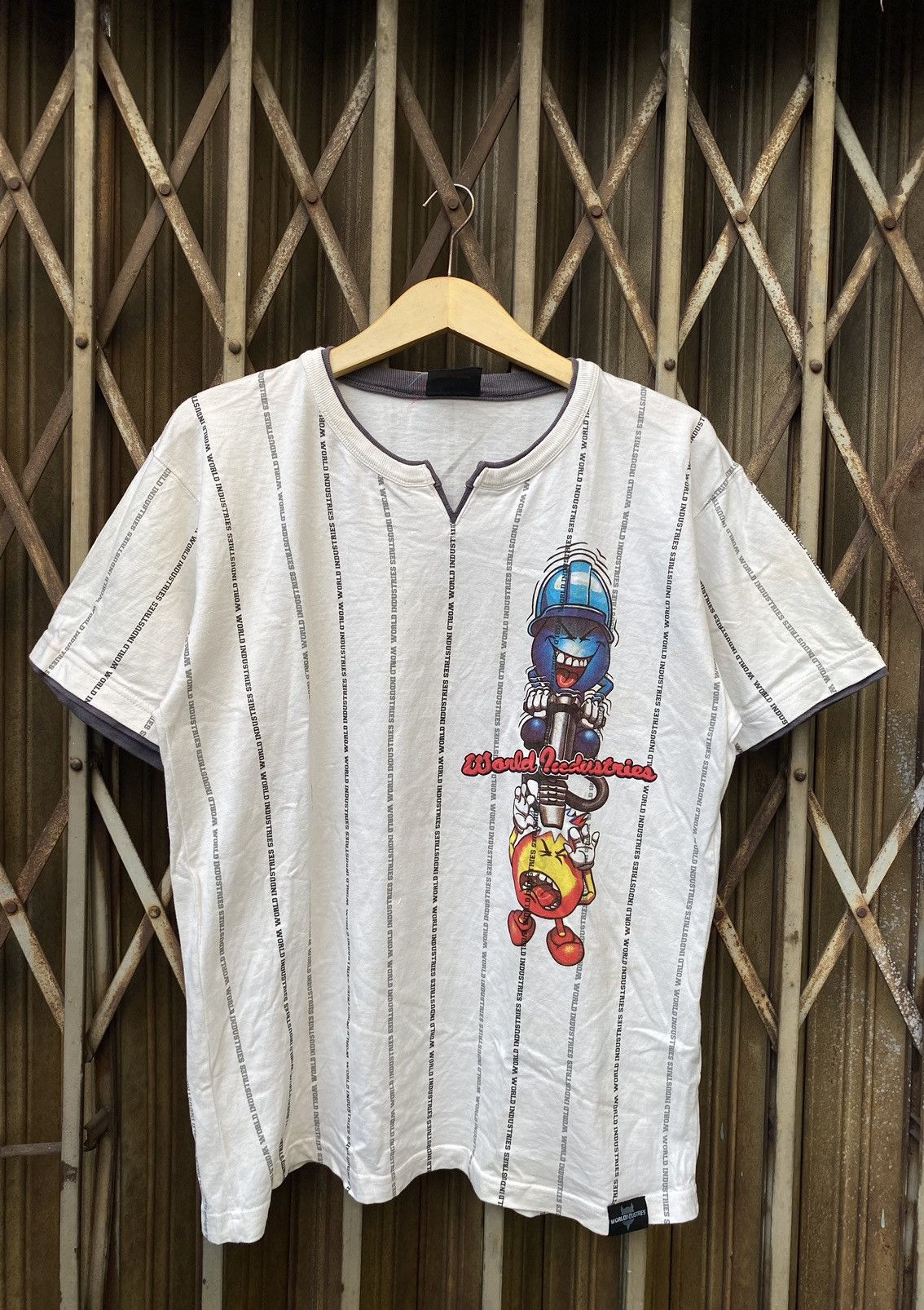 World Industries World Industries Y2K Vintage Tee Size US L / EU 52-54 / 3 - 1 Thumbnail