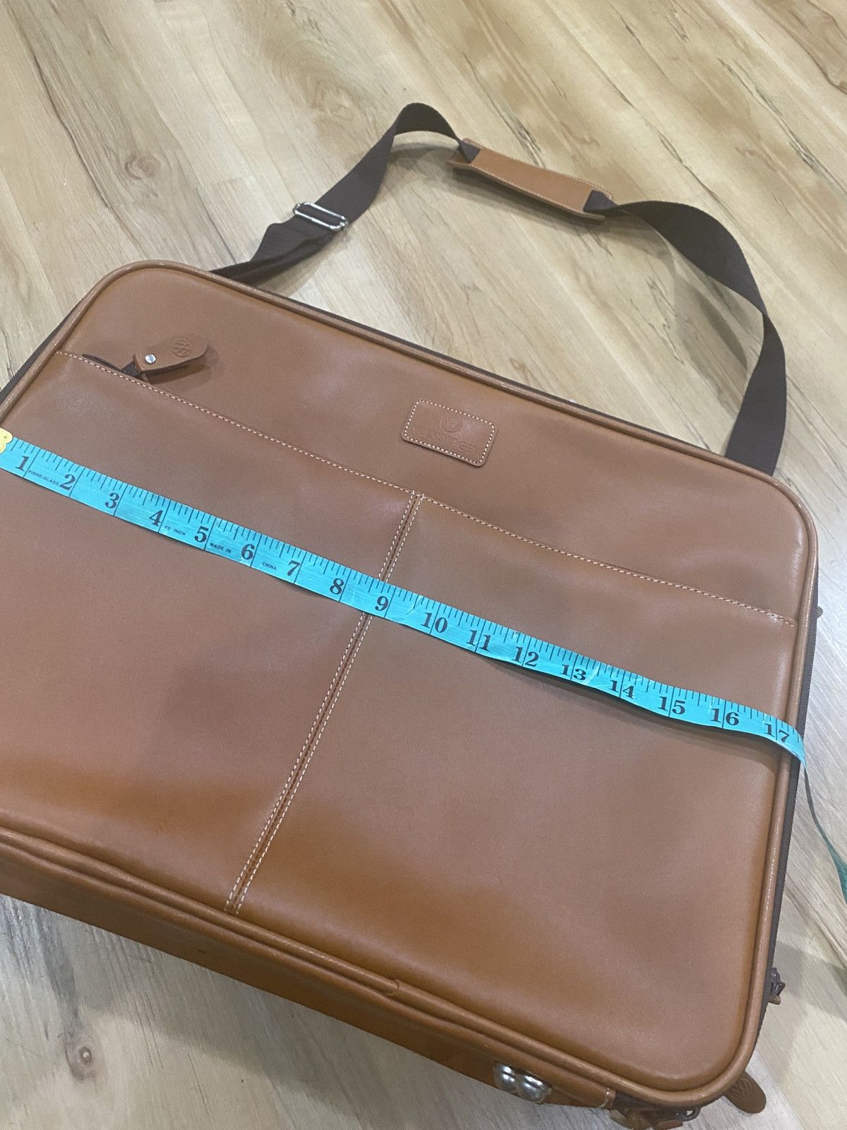 Genuine Leather × Vintage Vintage Volkswagen leather travel beg / cross bag Size ONE SIZE - 9 Thumbnail