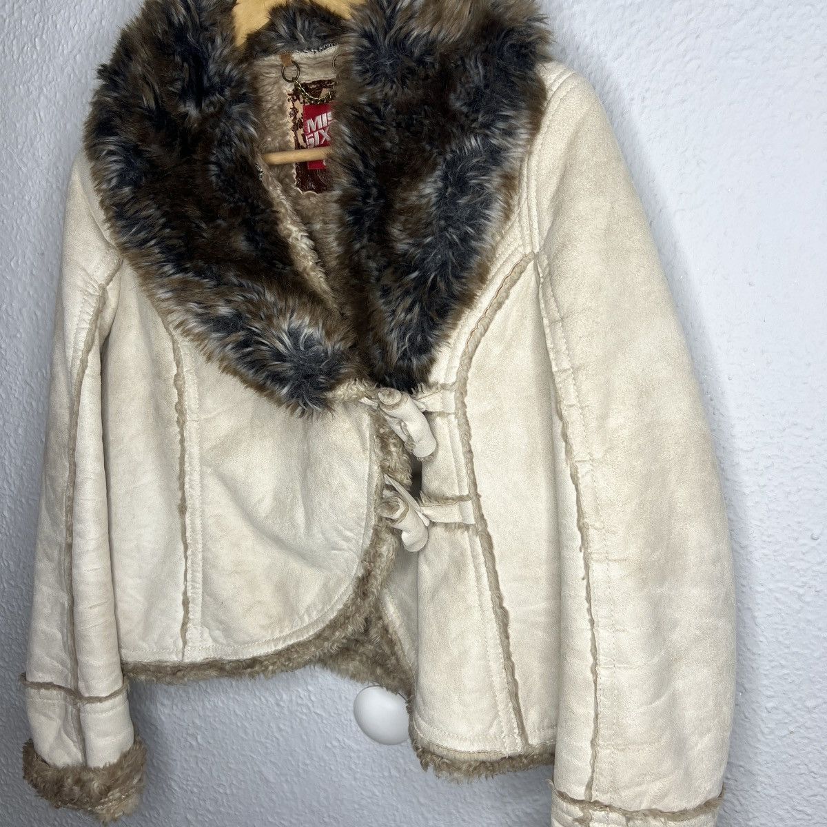 Miss Sixty Miss Sixty Faux Fur Sheepskin Jacket Coat Beige Retro RARE Size M / US 6-8 / IT 42-44 - 3 Thumbnail