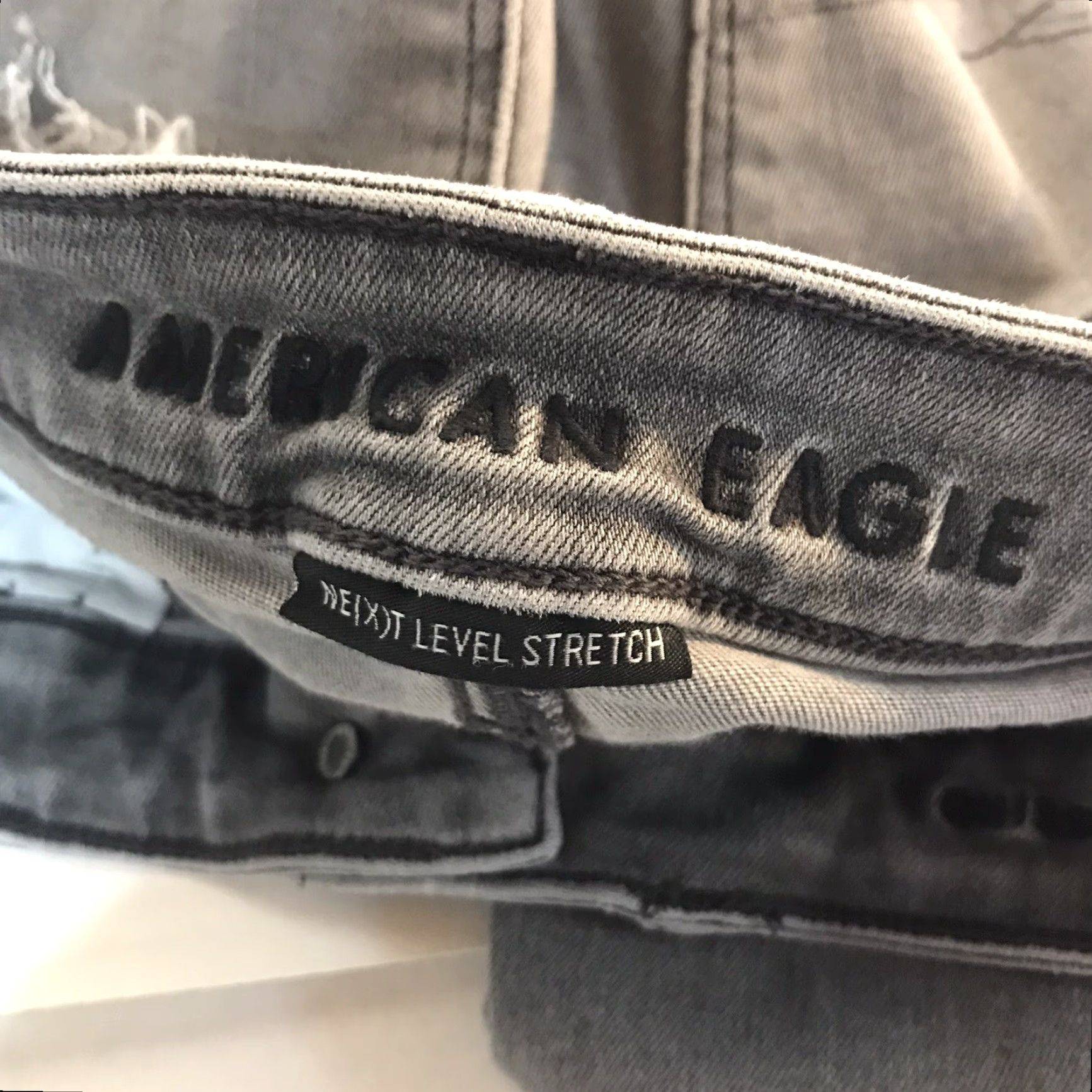 American Eagle Outfitters American Eagle Super Hi-Rise Jegging Distressed Juniors Size 2 Gray Denim Size 26" / US 2 / IT 38 - 6 Thumbnail