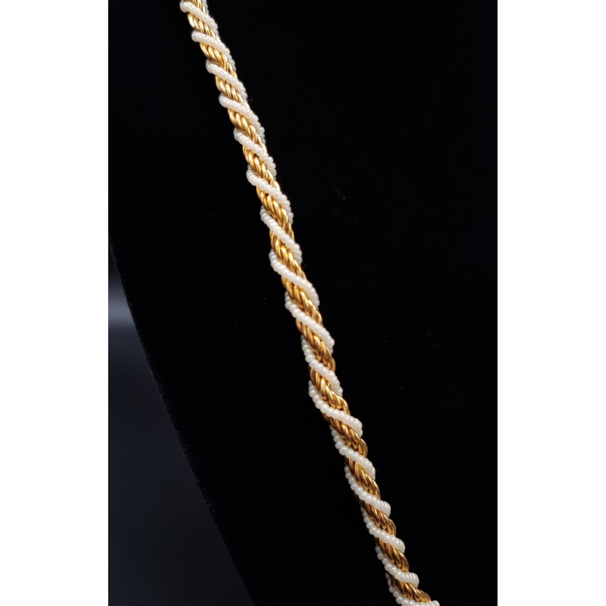 Vintage Vintage 1980s TRIFARI Gold Tone & Faux Pearl Rope Necklace & Size ONE SIZE - 4 Thumbnail