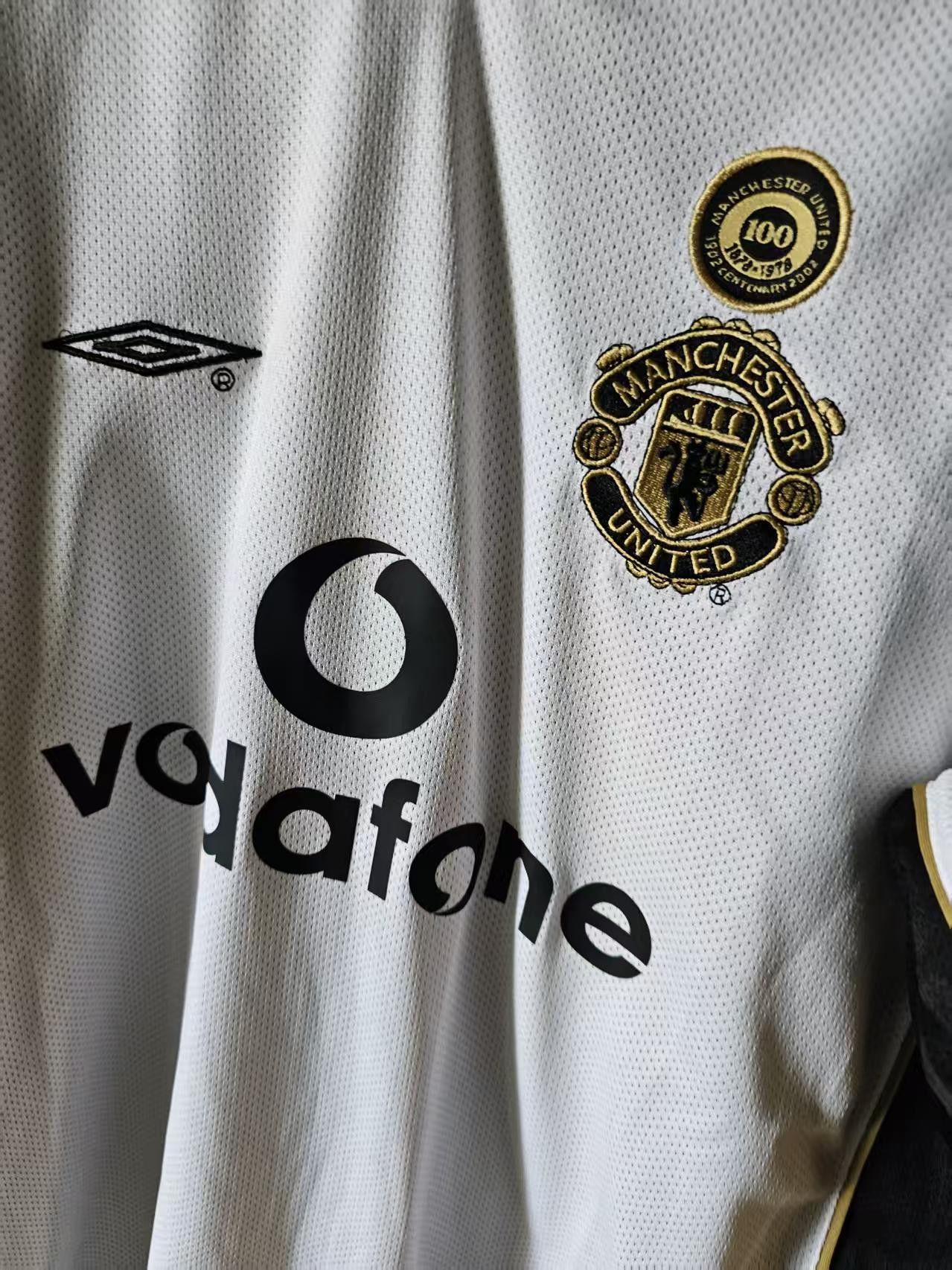 Other 2000 MUFC #7 David Beckham Jersey double-layer Size US L / EU 52-54 / 3 - 7 Thumbnail