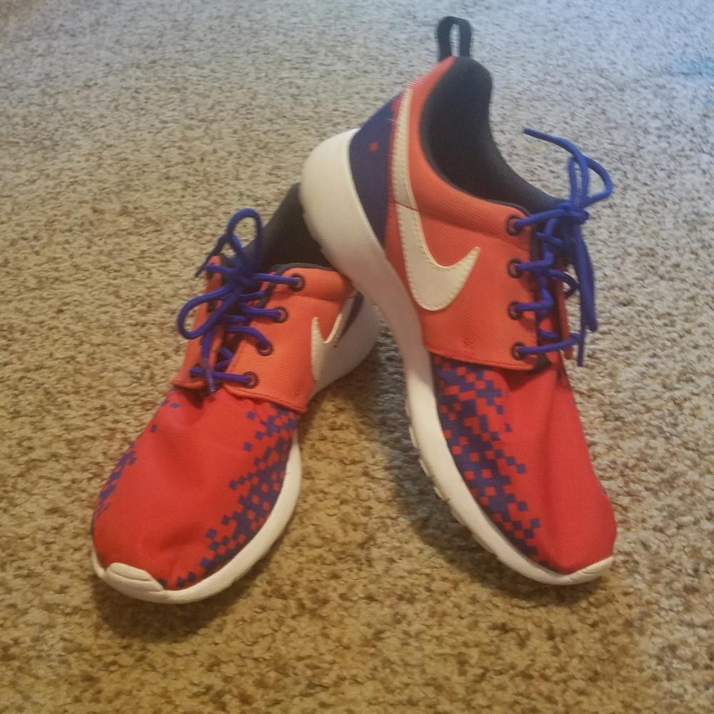 Nike Nike Tennis Shoes Size 6 Youth Size US 6 / EU 39 - 1 Thumbnail