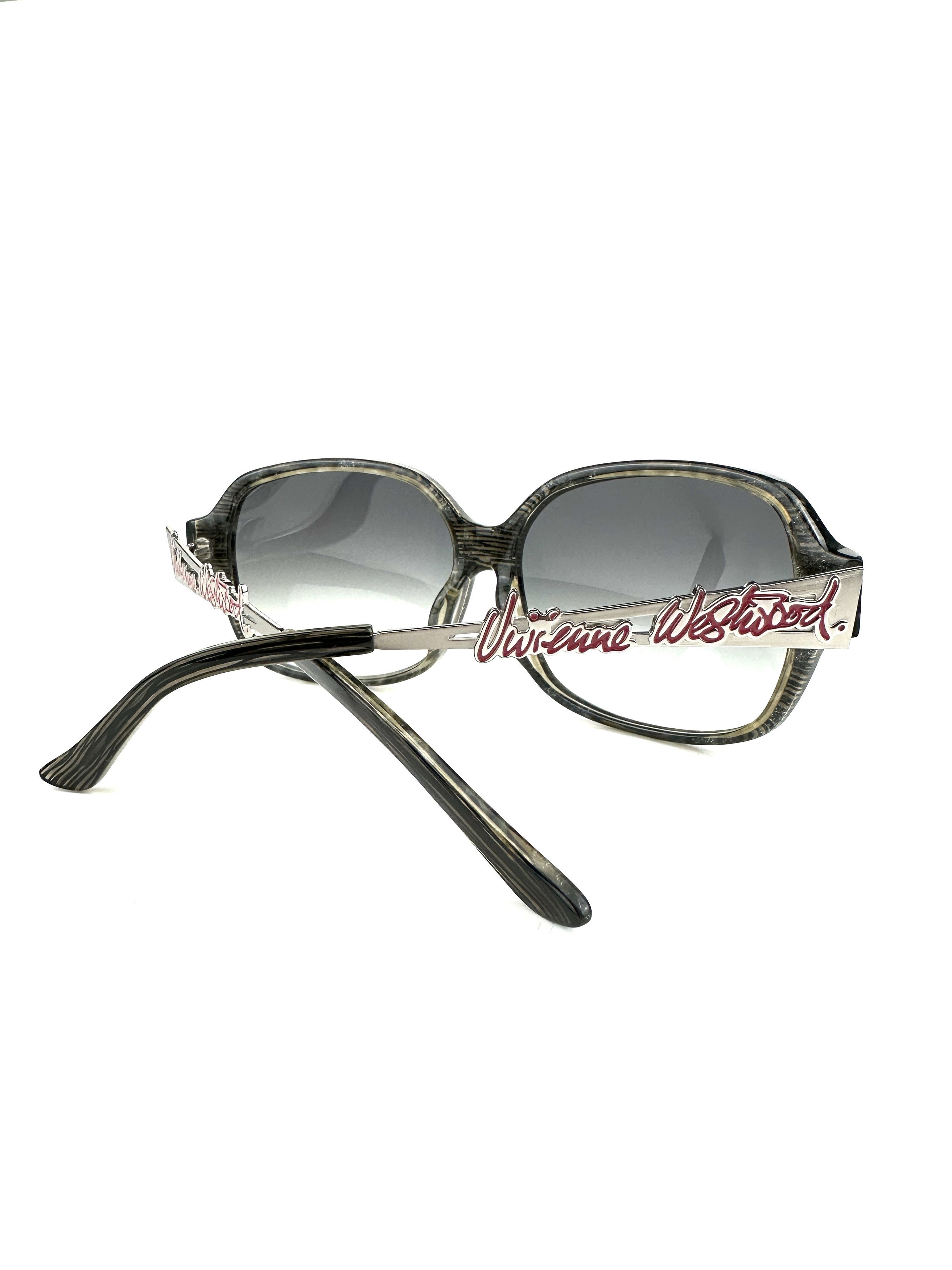 Pre-owned Vivienne Westwood Graffiti Logo Sunglasses In Black