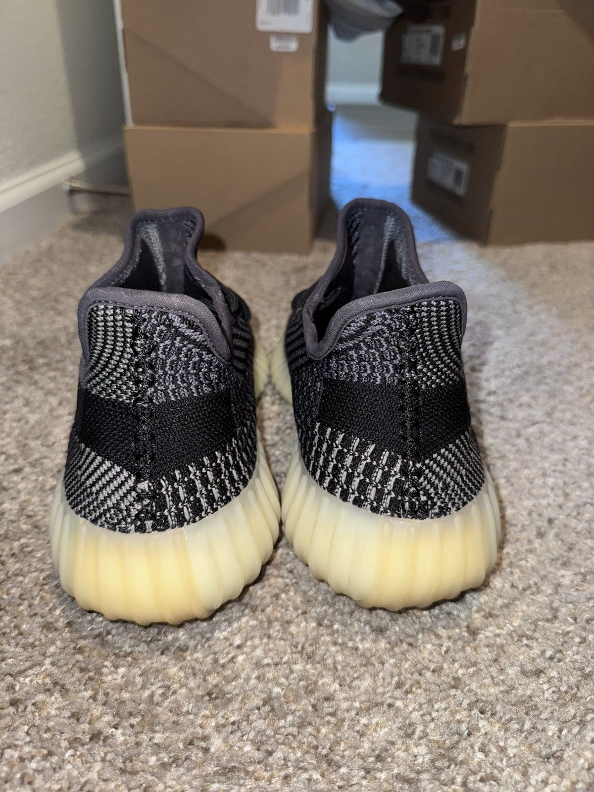 Yeezy Yeezy boost 350 V2 Size US 8 / EU 41 - 4 Thumbnail
