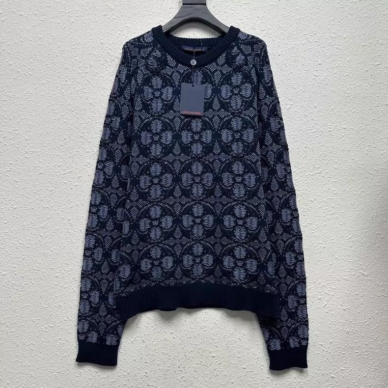 Louis Vuitton Louis Vuitton size 4l Three-flower knit full-print sweater Size US M / EU 48-50 / 2 - 1 Thumbnail