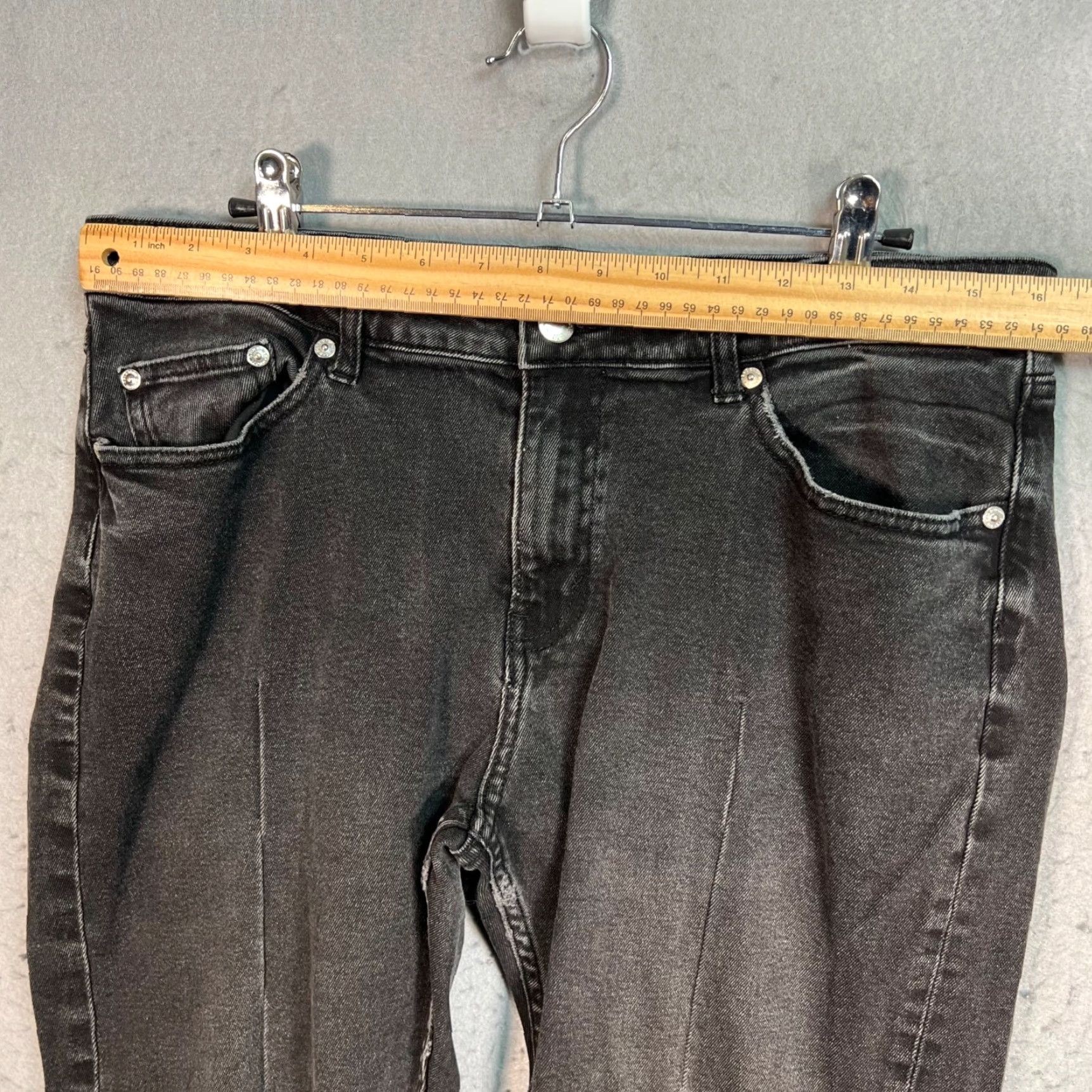 Cheap Monday Cheap Monday 29 x 32 Black Common Improve Frayed Hem Skinny Crop Jeans Womens Size 29" - 6 Thumbnail