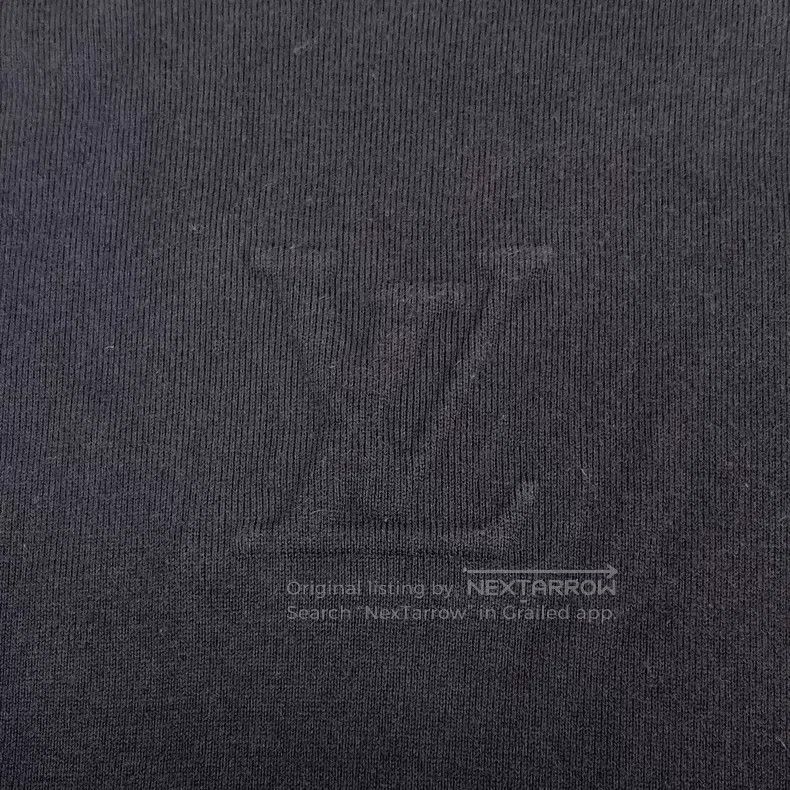 Louis Vuitton Louis Vuitton 25 black logo embossed cotton crew neck shor Size US S / EU 44-46 / 1 - 5 Thumbnail