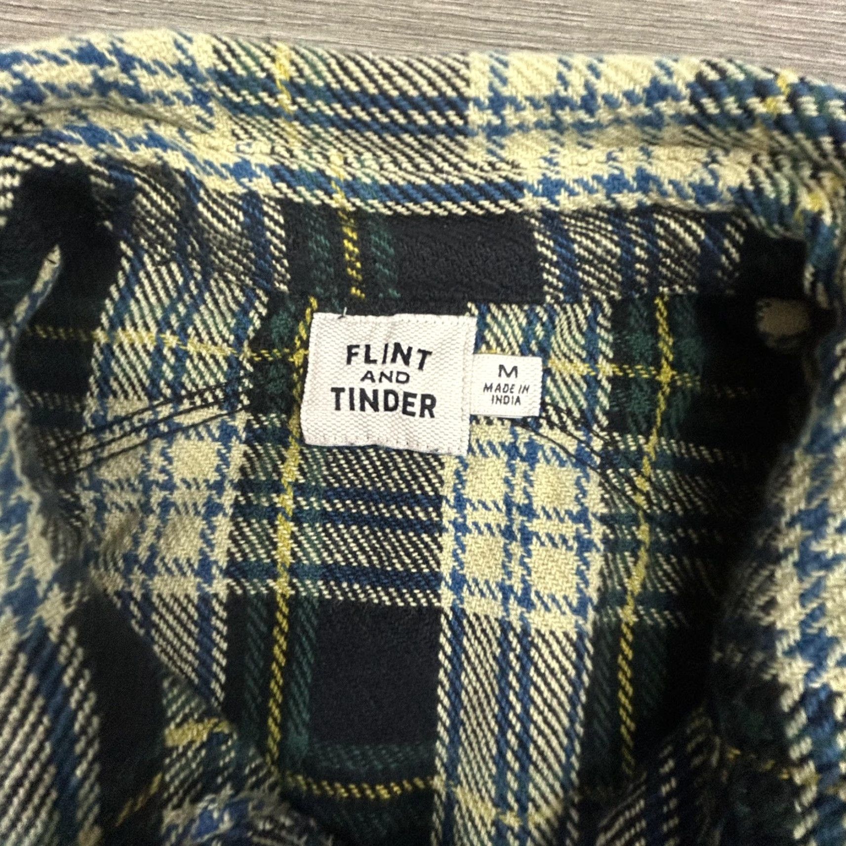 Flint And Tinder Flint And Tinder Flannel Shirt Mens Medium Blue Green Plaid Button Long Sleeve Size US M / EU 48-50 / 2 - 7 Thumbnail