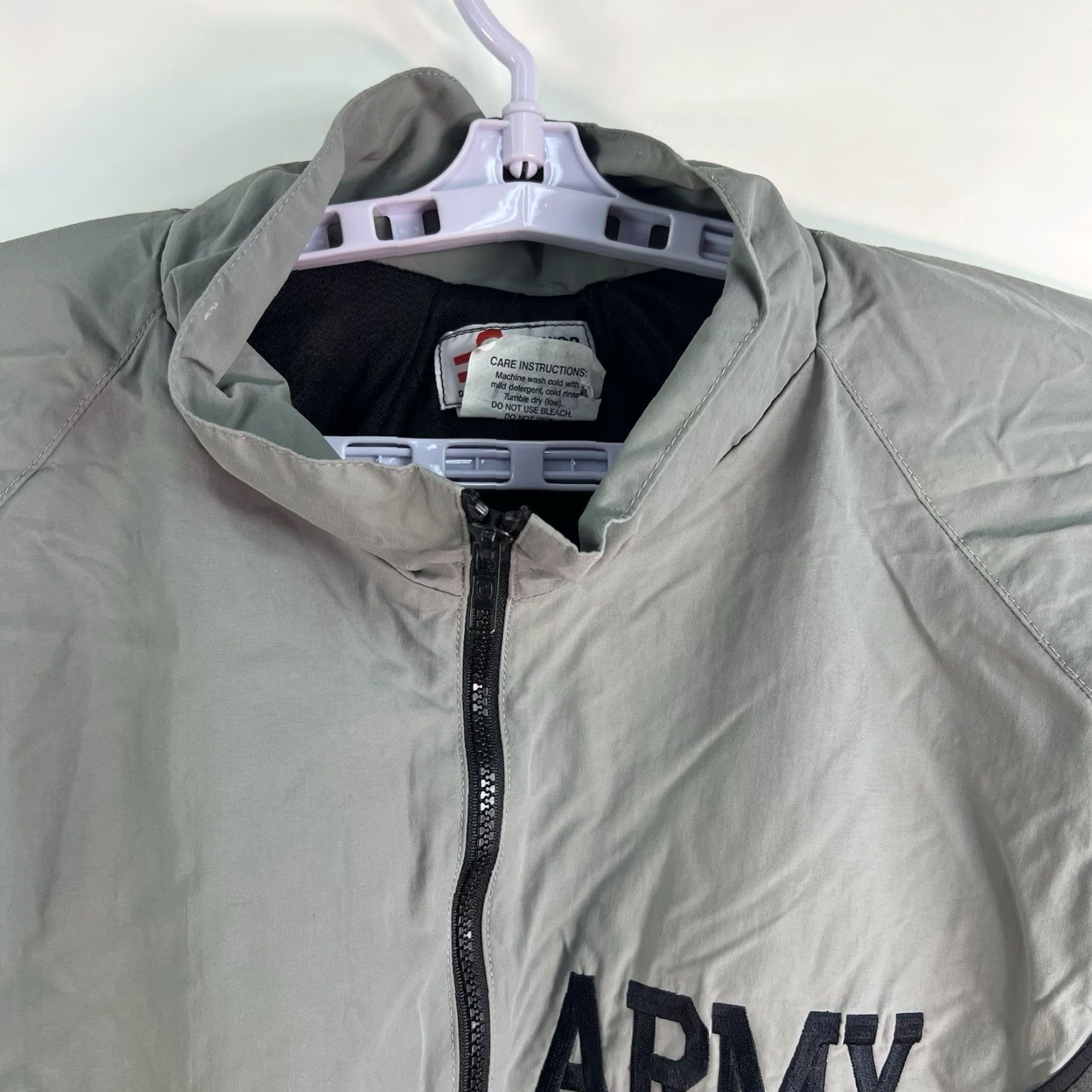 Rains US Army JPFU Full Zip Wind Rain Workout Jacket Men’s Size L Gray Size US L / EU 52-54 / 3 - 4 Thumbnail
