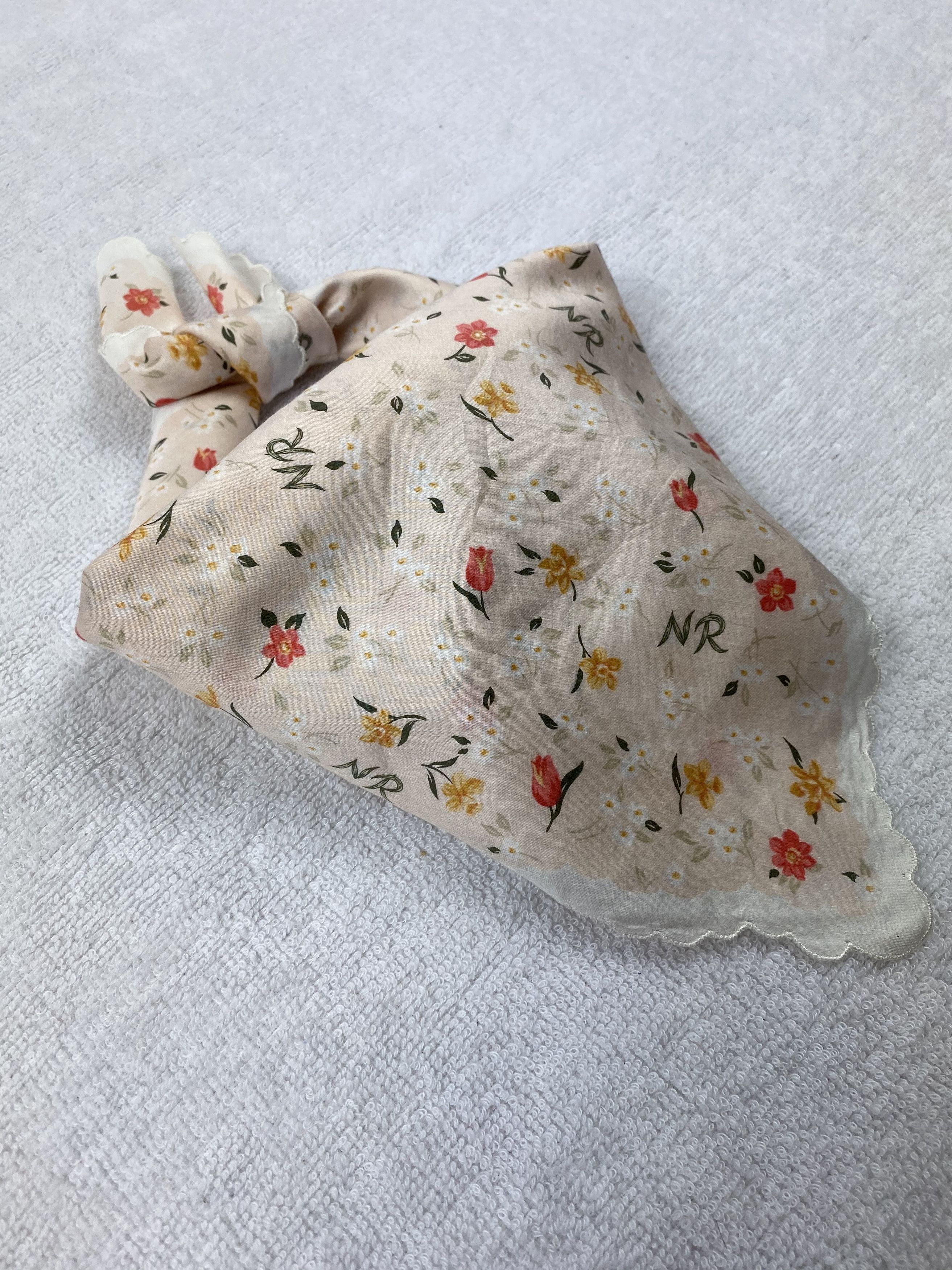 Nina Ricci × Vintage Nina Ricci Handkerchief / Bandana / Neckerchief Size ONE SIZE - 1 Thumbnail