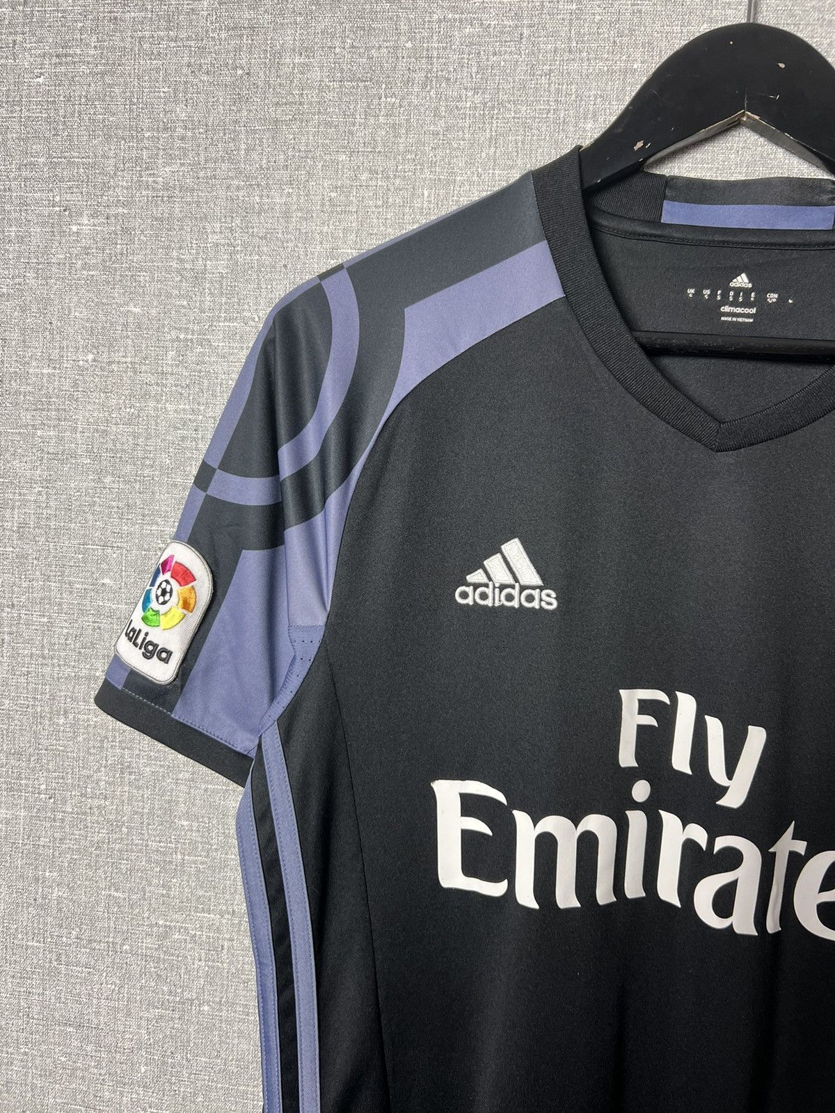 Adidas Real Madrid 2016/17 Adidas Third Jersey Size US S / EU 44-46 / 1 - 3 Thumbnail