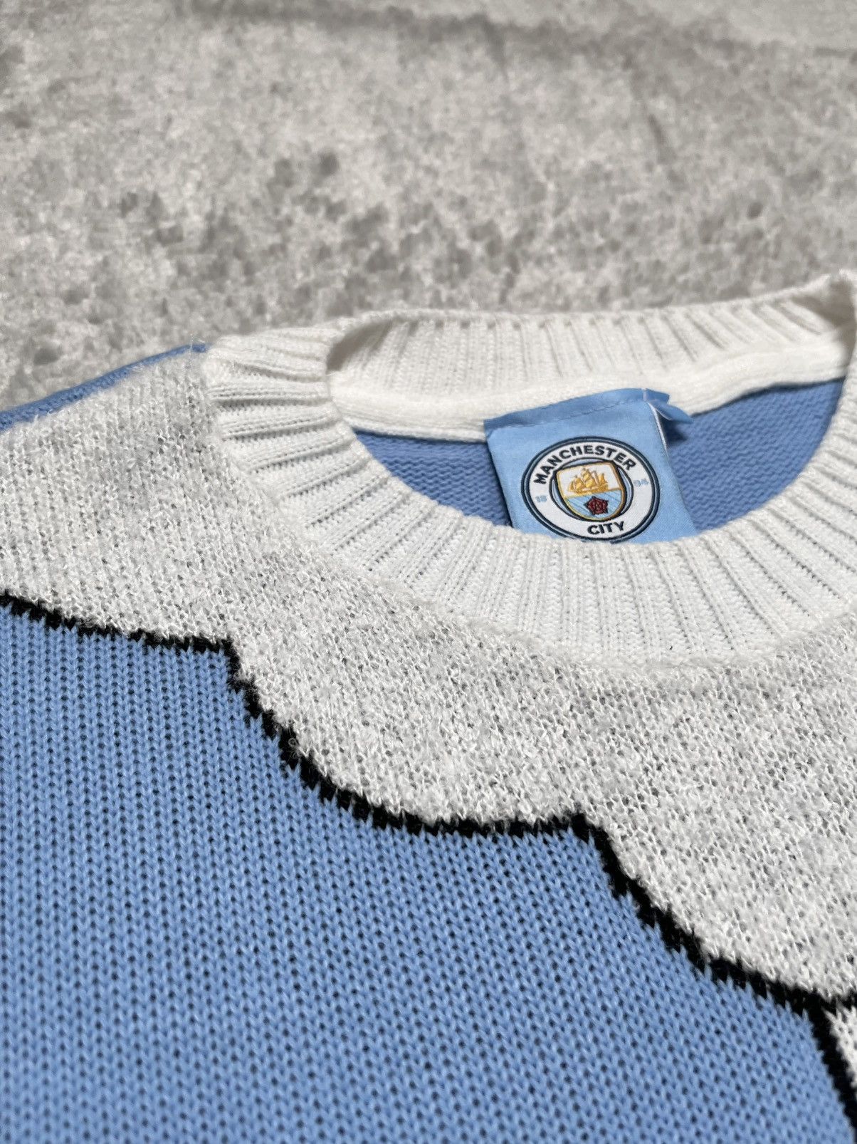 Vintage Vintage Blue Sweater Knit Manchester City Christmas Size US L / EU 52-54 / 3 - 5 Thumbnail