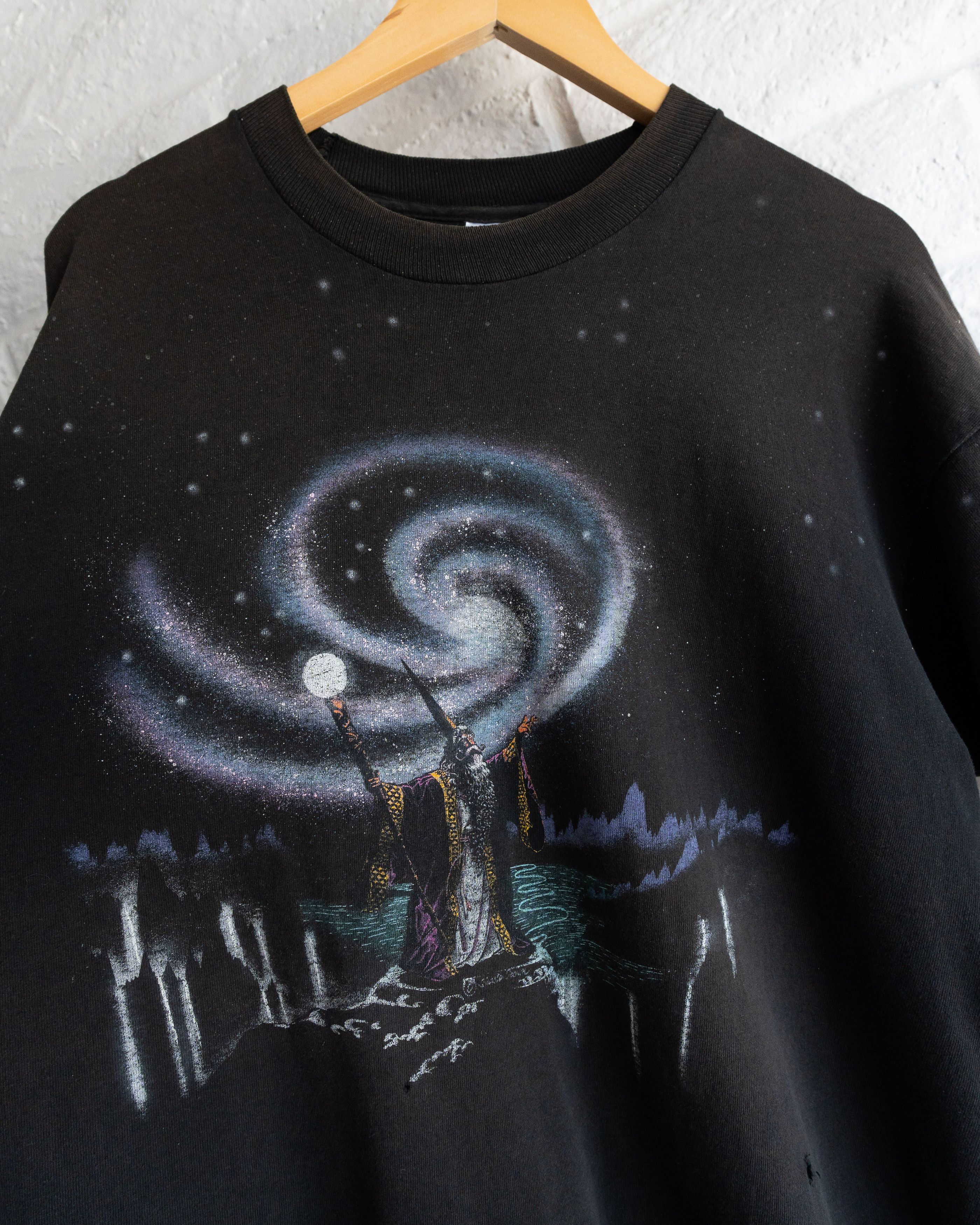 Vintage Vintage 90s AOP Wizard T Shirt Faded Thrashed Single Stitch Size US L / EU 52-54 / 3 - 3 Thumbnail