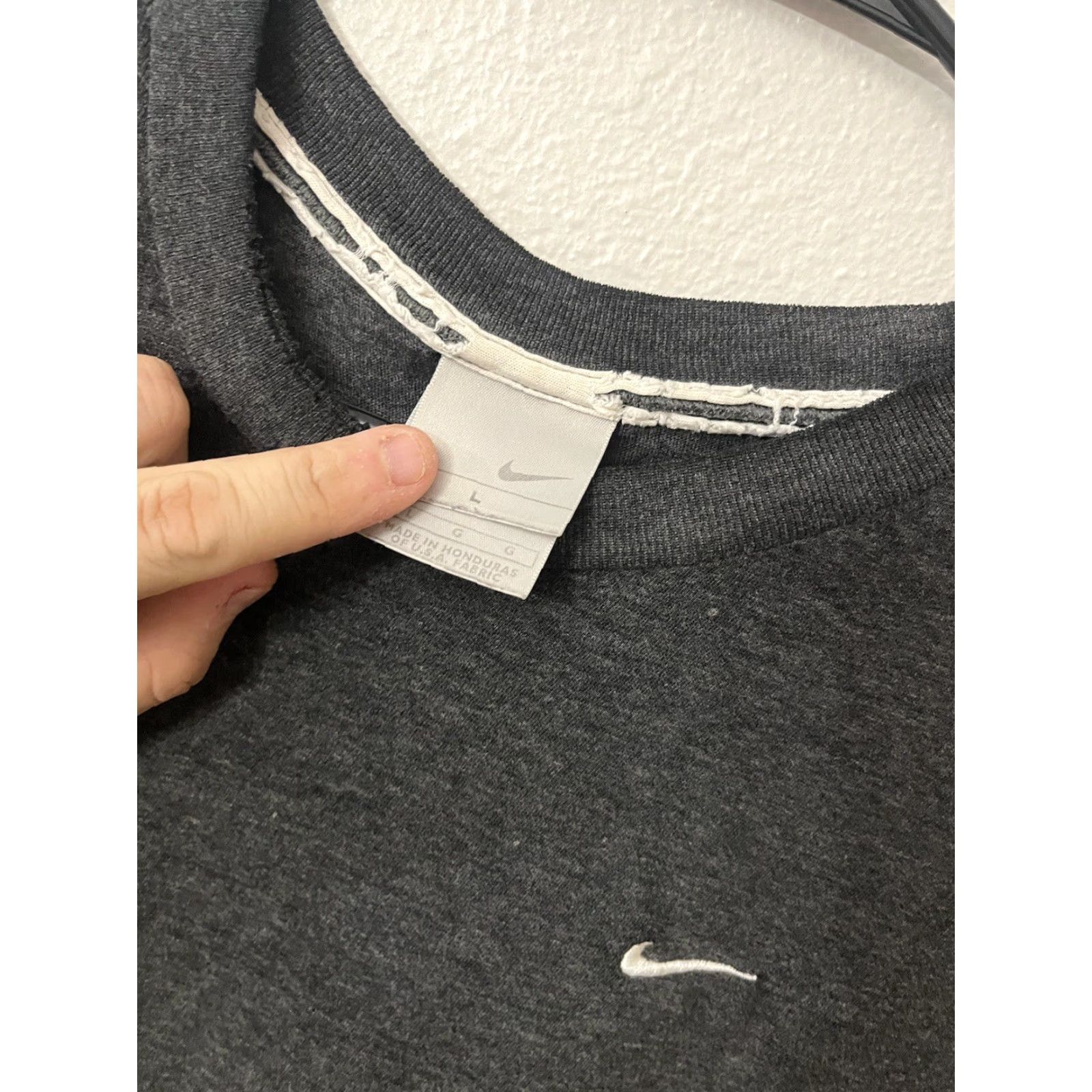 Nike Nike T-Shirt Adult Large Gray Short Sleeve Crewneck Solid Logo Dri-Fit Mens Size US L / EU 52-54 / 3 - 2 Thumbnail