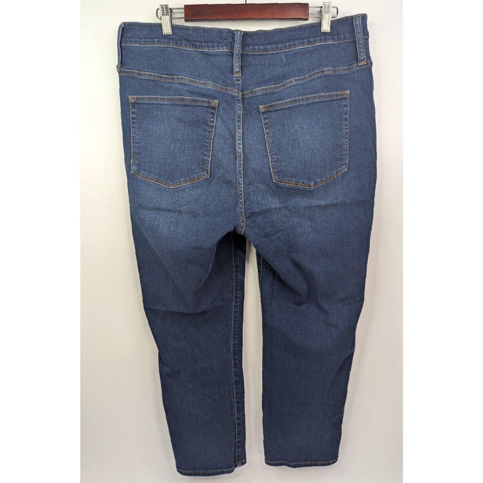 J.Crew J. Crew High-Rise Vintage Straight Jean Button Fly 34 Stormy Ink Blue AB622 Womens Jeans Modern American Style Cropped 5-Pocket Size 24" / US 00 / IT 34 - 4 Thumbnail
