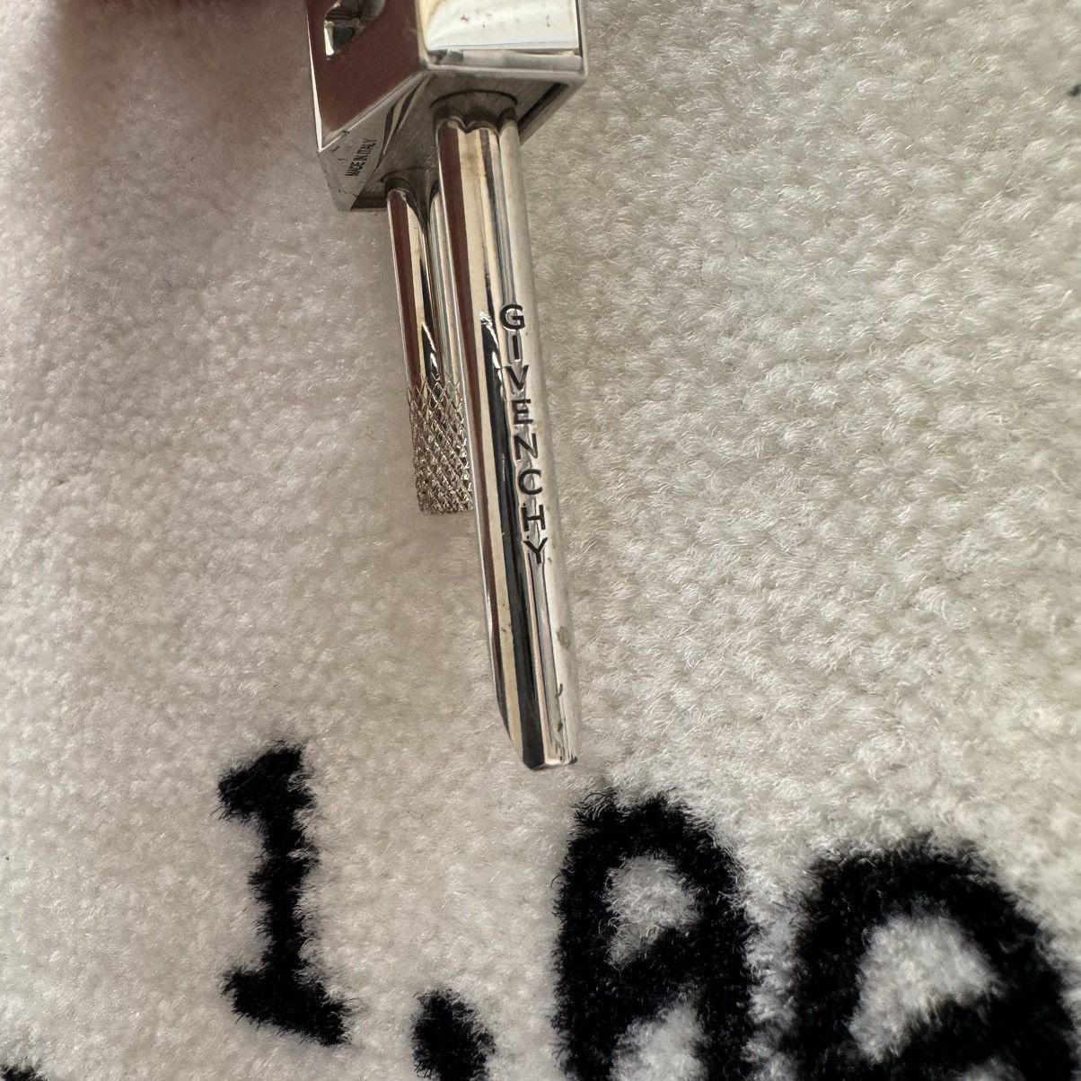 Givenchy FW21 OG 4G Padlock Necklace Size ONE SIZE - 11 Thumbnail