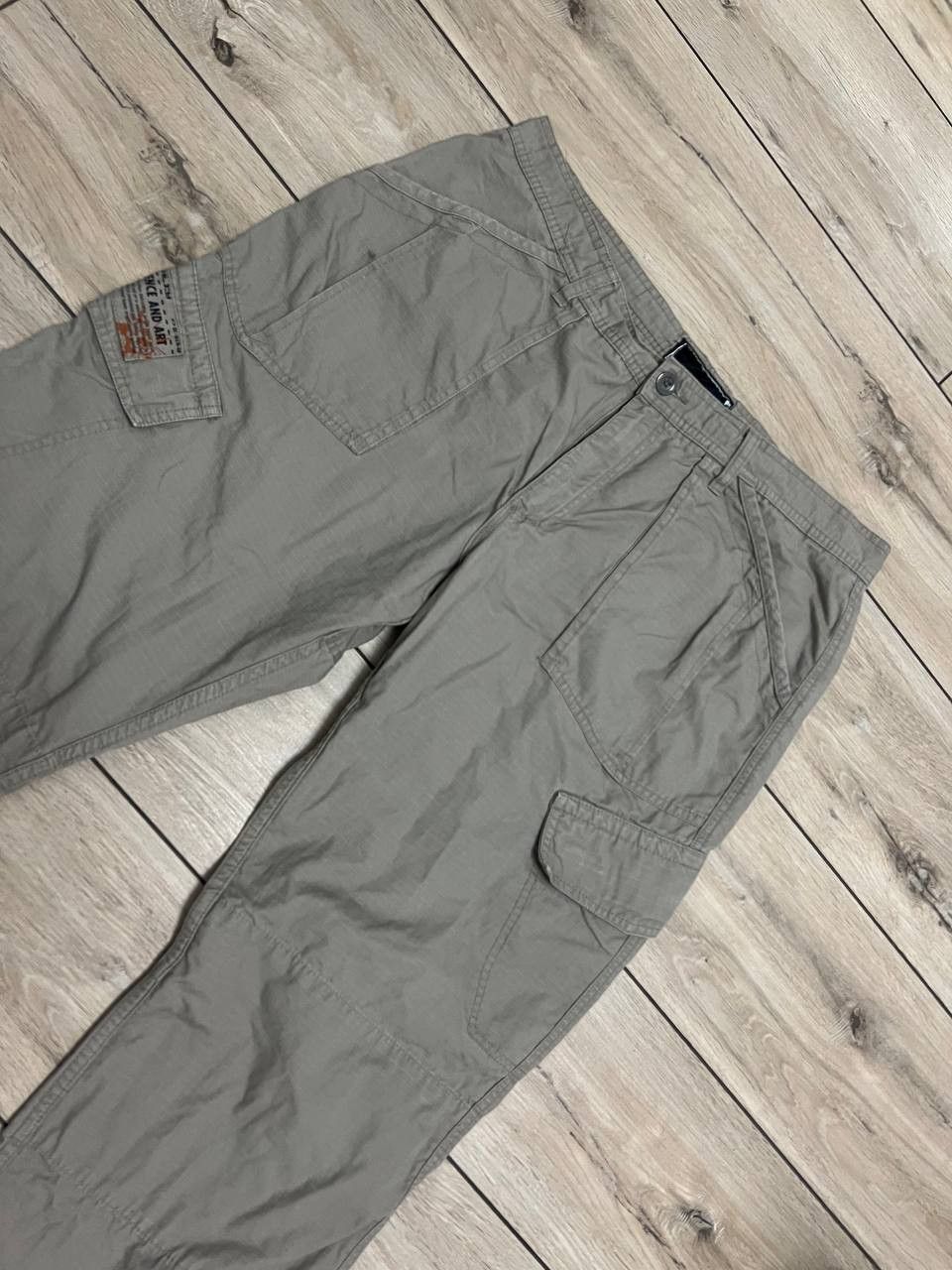 Oakley Vintage Oakley Y2K Cargo Pants Trousers Military W 36 L 32 Size US 36 / EU 52 - 10 Thumbnail