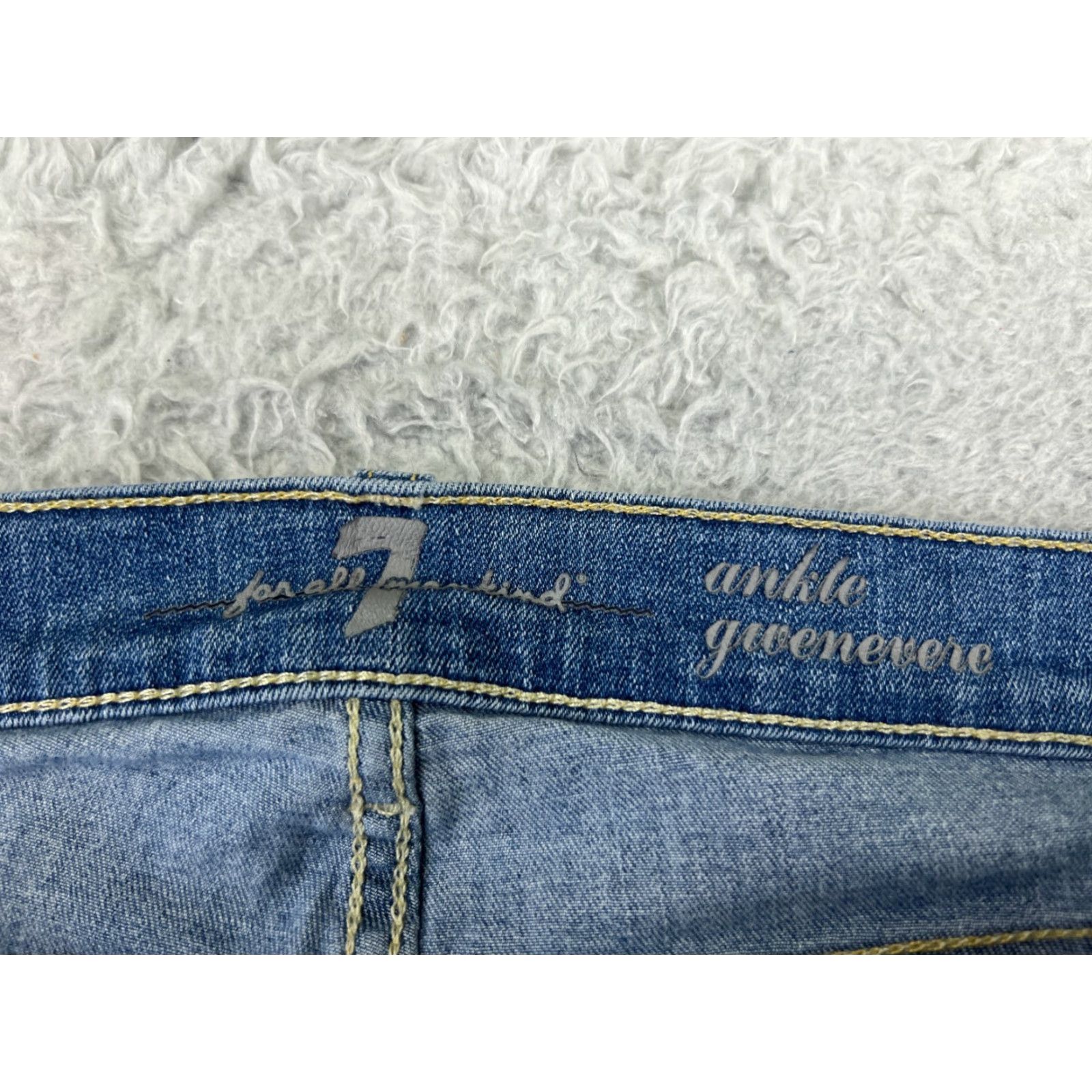 7 For All Mankind 7 For All Mankind Jeans Womens 31 Blue Denim Ankle Cotton 30x25 Regular Zip Pocket 5-Pocket Solid Color 30 Waist Inseam 25 Size 24" / US 00 / IT 34 - 6 Thumbnail