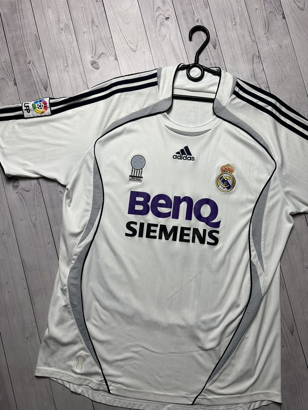 Adidas Vintage adidas Real Madrid soccer jersey 9 Ronaldo size XL Size US XL / EU 56 / 4 - 3 Thumbnail