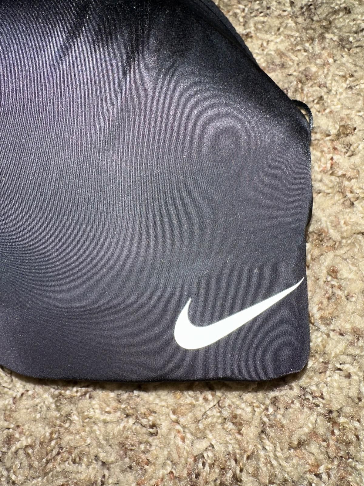 Nike Nike Sportswear Alpha Black/White Women's Sports Bra Size ONE SIZE - 4 Thumbnail