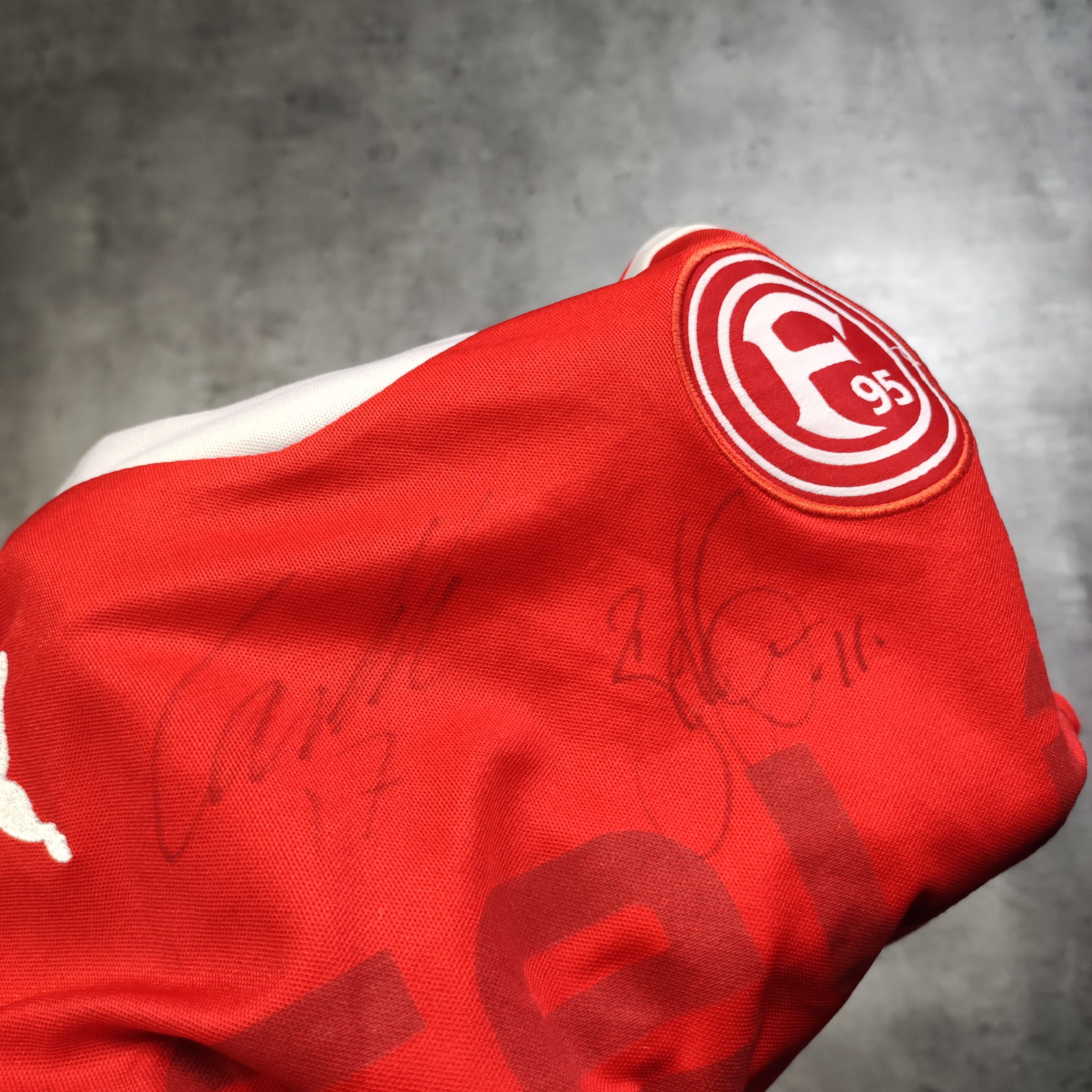 Vintage RARE Signatured Puma Fortuna Dusseldorf #40 Buhl Jersey Size US M / EU 48-50 / 2 - 7 Thumbnail