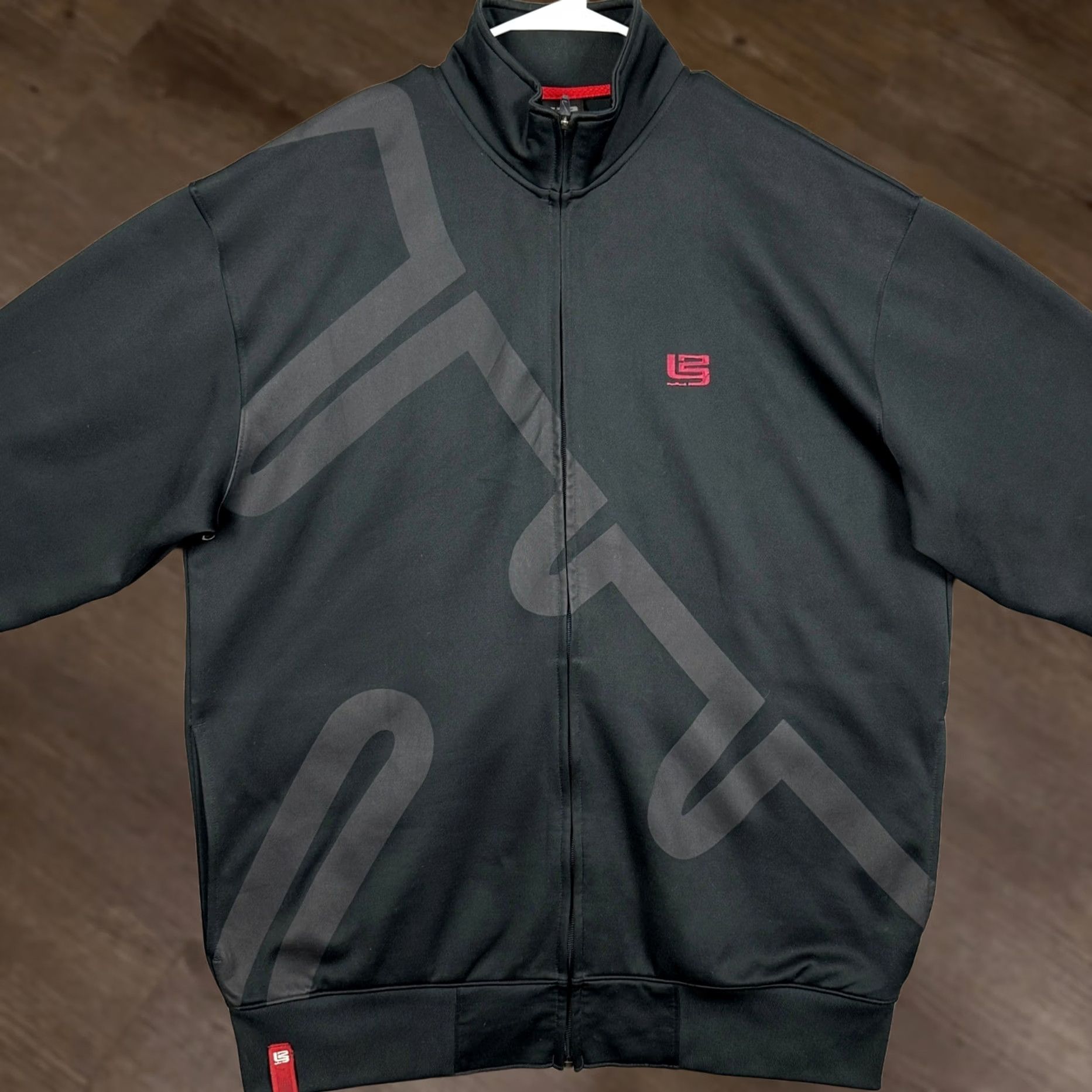 Nike VINTAGE Nike Lebron James LBJ Track Jacket Full Zip Mens Large Black Long Sleeve Logo Size US L / EU 52-54 / 3 - 1 Thumbnail