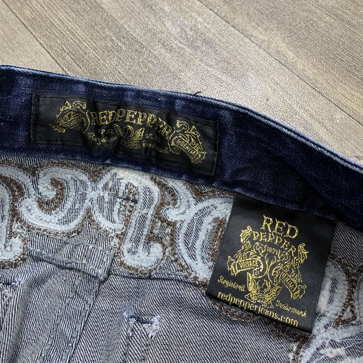 Japanese Brand Y2K Vintage Red Pepper Cross Punk Distressed Skinny Jeans Size US 28 / EU 44 - 11 Thumbnail