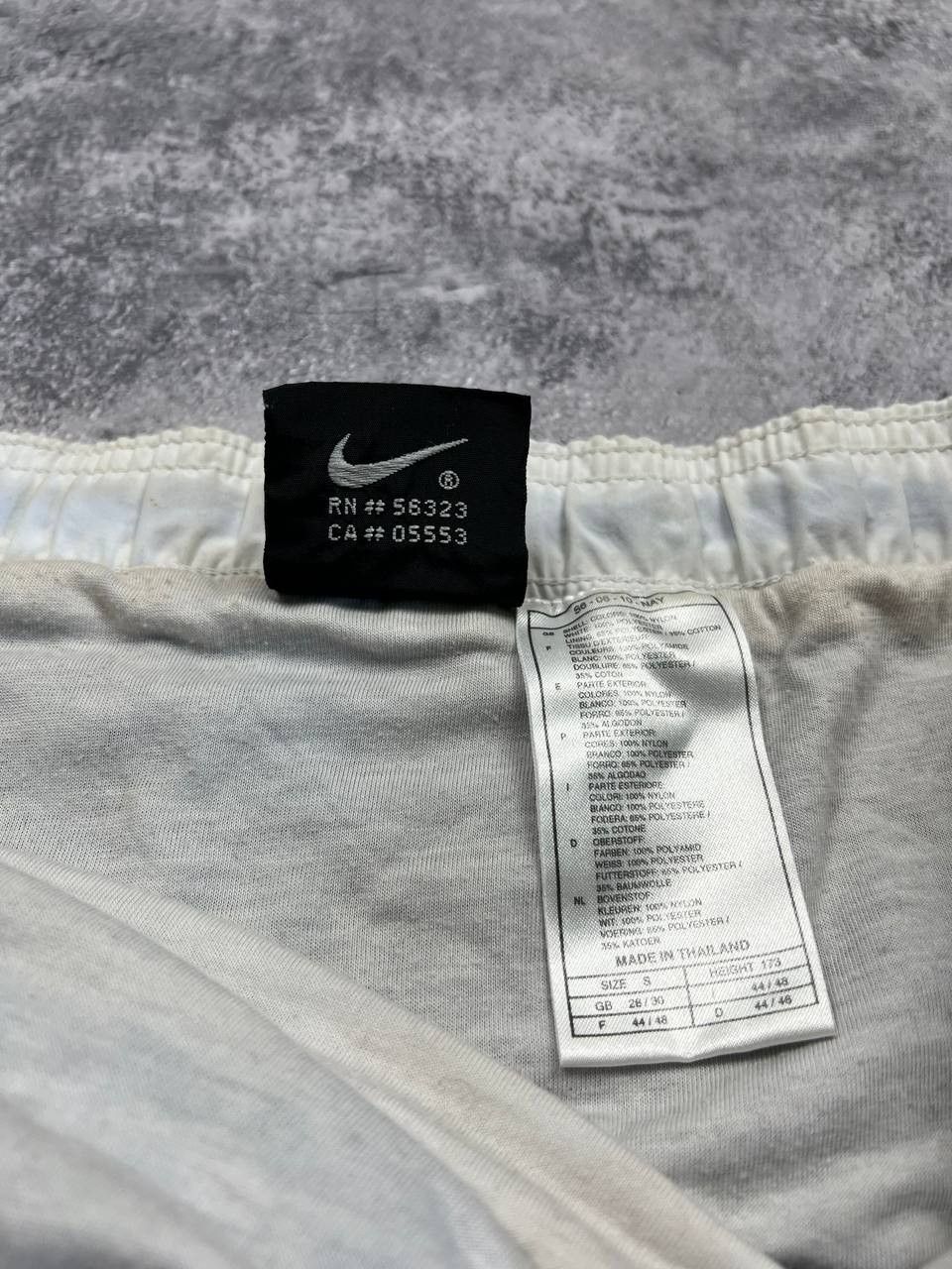 Nike Vintage Nike Shorts Streetwear 00s Rare Y2K Swim Shorts Size US 30 / EU 46 - 8 Thumbnail