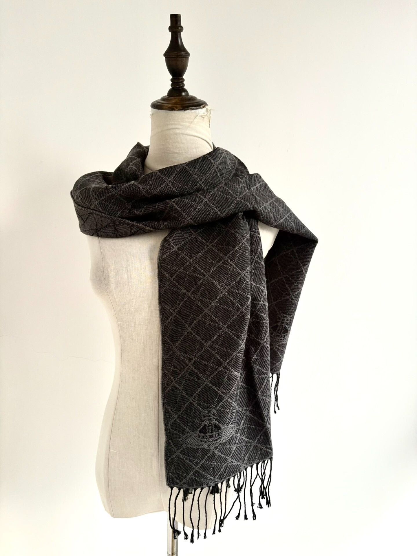 Vivienne Westwood vivienne westwood black gray diamond pattern scarf Size ONE SIZE - 1 Thumbnail
