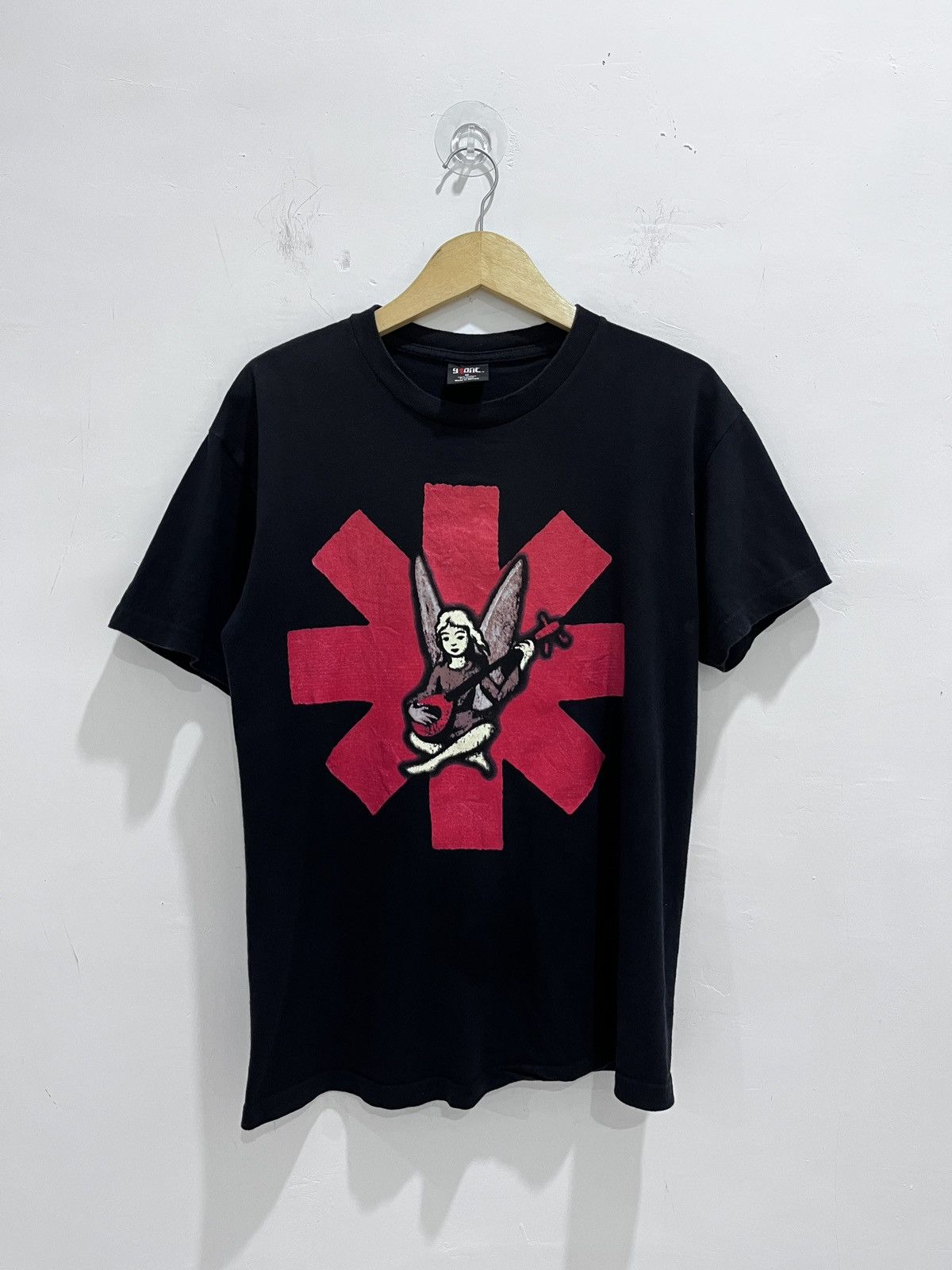 Band Tees VINTAGE THE RED HOT CHILI PEPPERSVERY RARE TEE Size US M / EU 48-50 / 2 - 1 Thumbnail