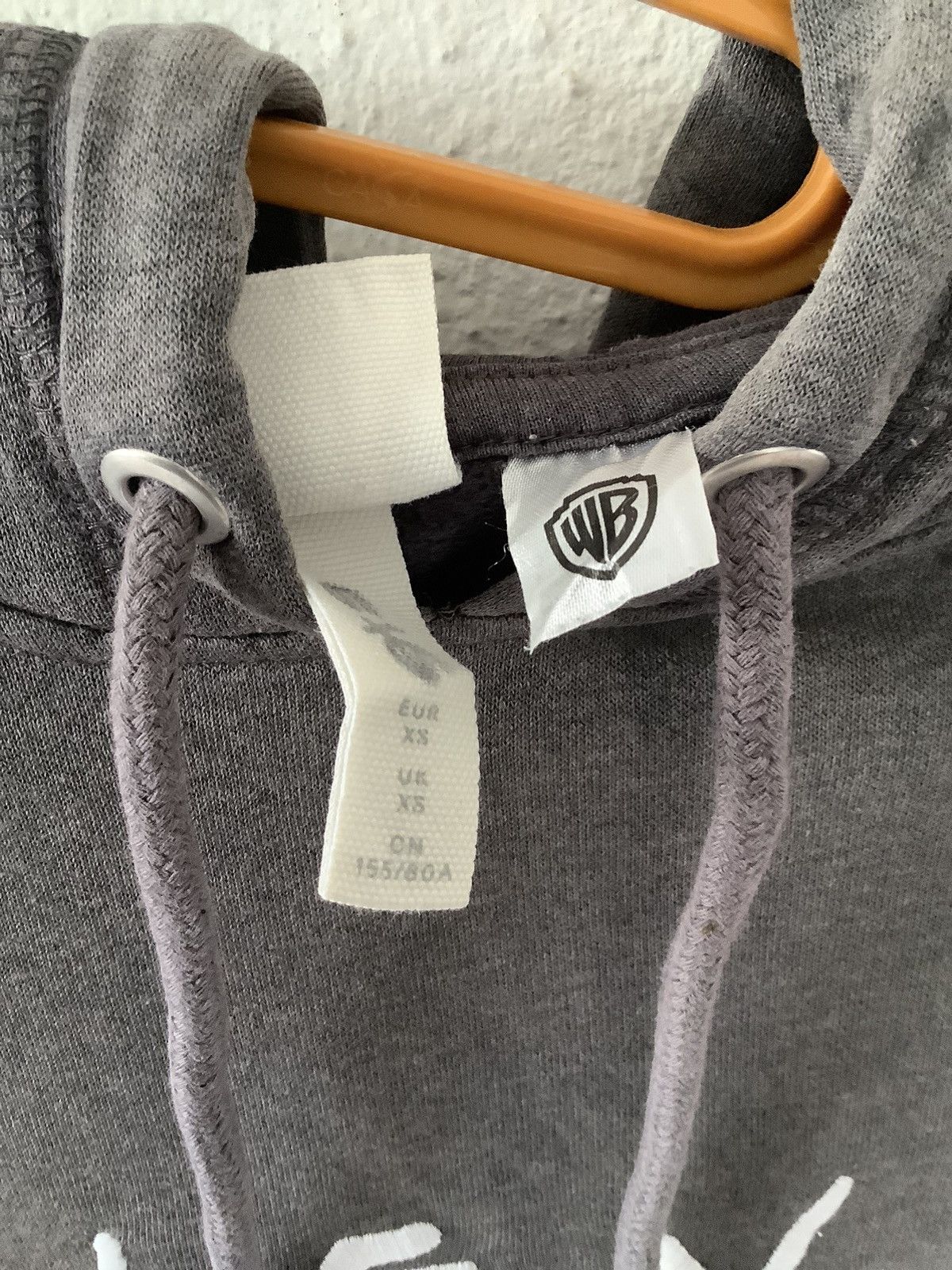 H&M × Warner Bros Friend TV Series Sweatshirt Size US XS / EU 42 / 0 - 9 Thumbnail