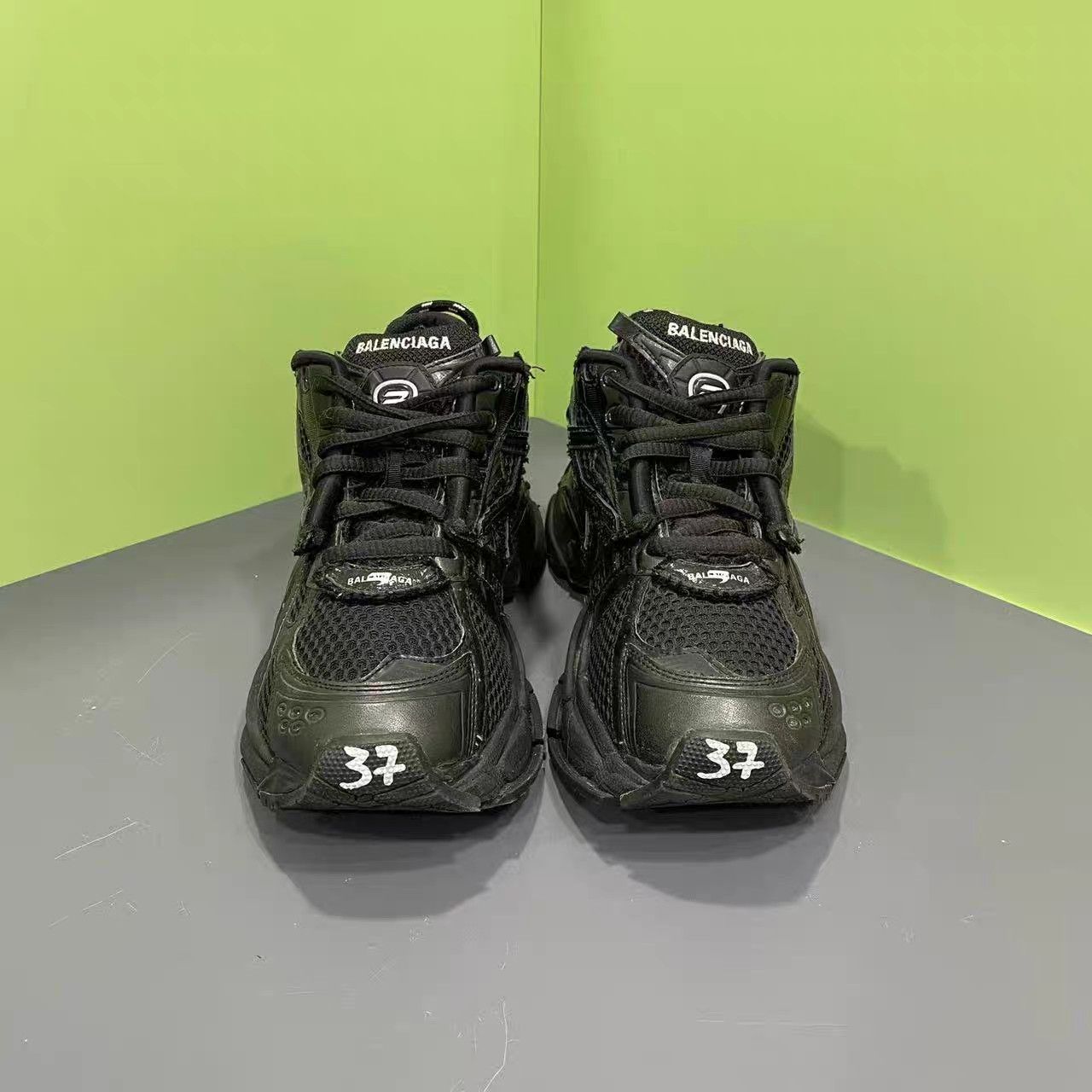 Balenciaga Balenciaga Runner Sneakers K15 Size US 7 / IT 37 - 1 Thumbnail