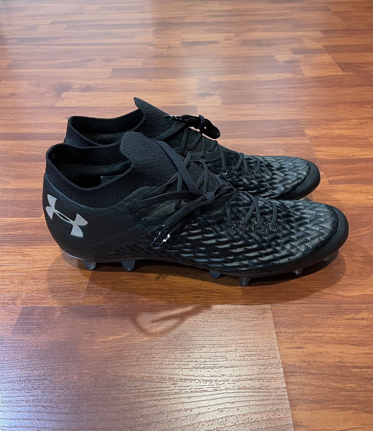 Under Armour Under Armour Clone Magnetico Pro FG Black White size mens 12 Size US 12 / EU 45 - 1 Thumbnail