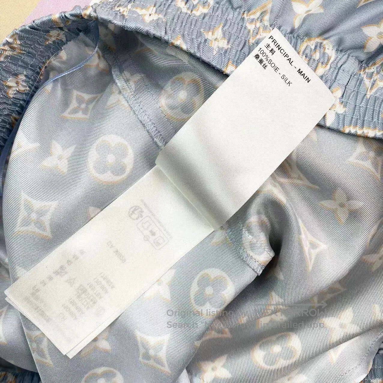 Louis Vuitton Louis Vuitton 23SS full print logo silk shorts| Size 27" / US 4 / IT 40 - 4 Thumbnail