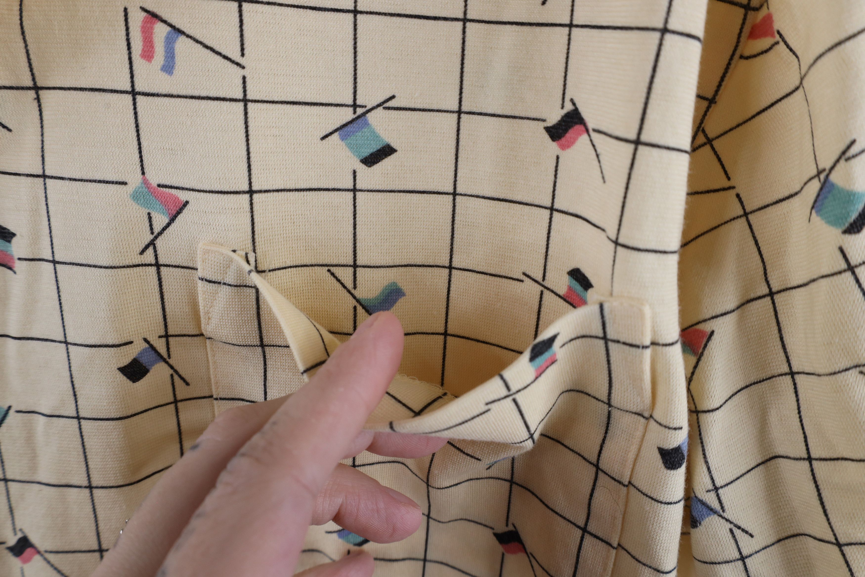 Vintage Vintage 90s Streetwear Over Print Knit Collared Polo Shirt Size L / US 10 / IT 46 - 6 Thumbnail
