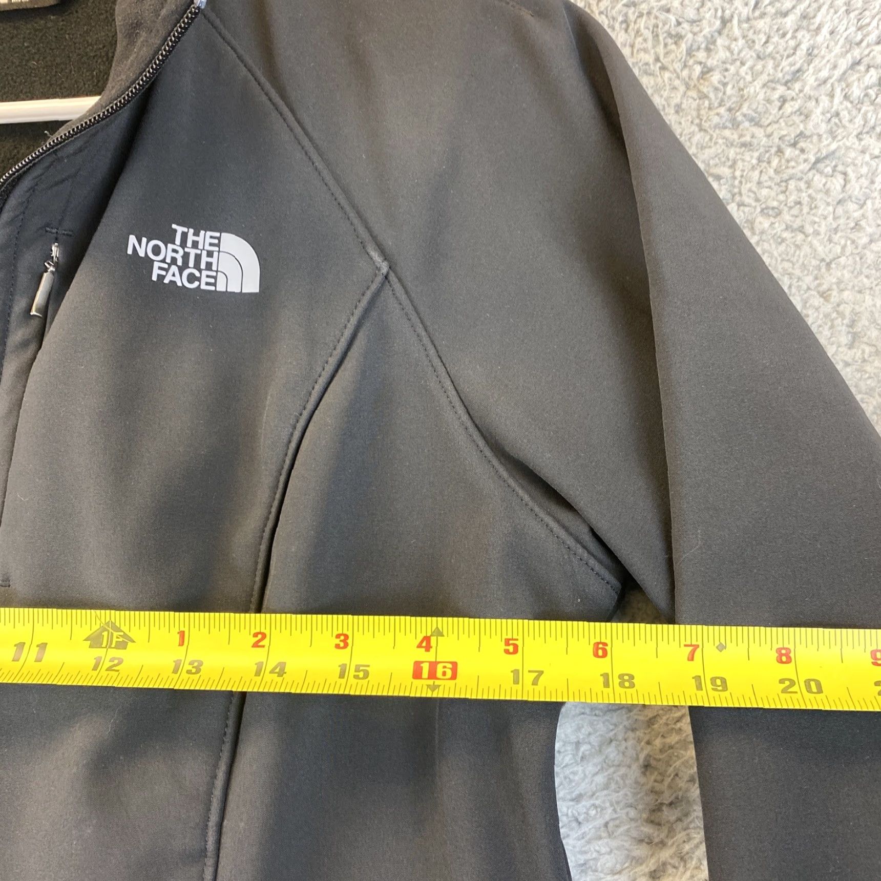 The North Face VINTAGE The North Face Waterproof Rain Jacket Women's M Black Hooded Casual 90s Size M / US 6-8 / IT 42-44 - 6 Thumbnail