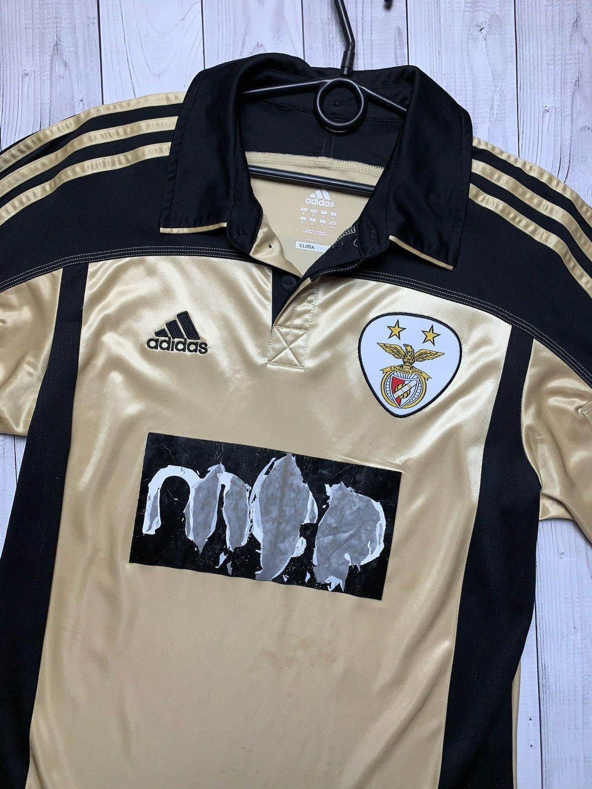 Vintage Vintage Benfica soccer jersey gold size M away rare Size US M / EU 48-50 / 2 - 2 Thumbnail