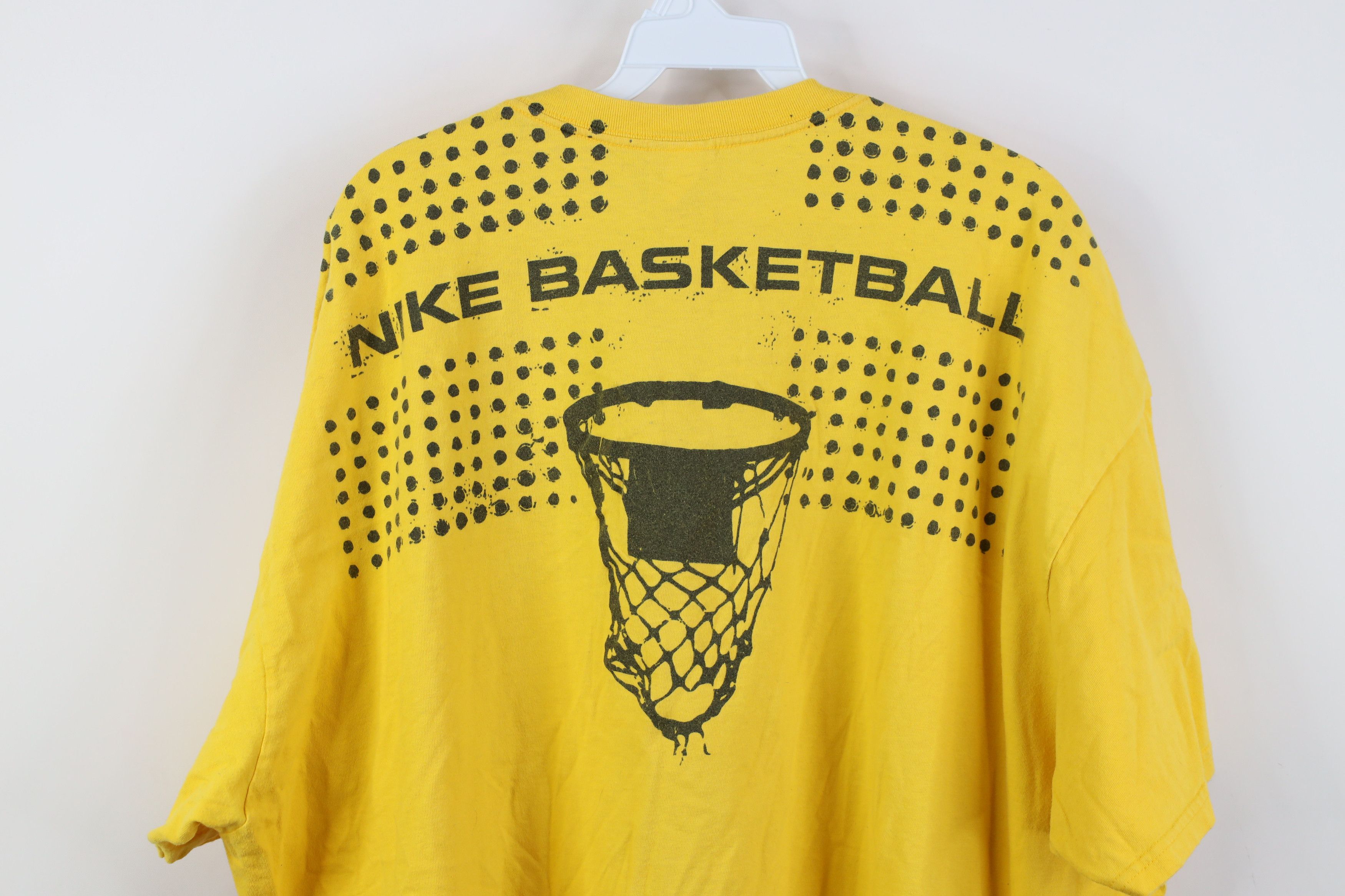 Nike Vintage Nike Basketball Spell All Over Print T-Shirt Yellow Size US XXL / EU 58 / 5 - 12 Thumbnail